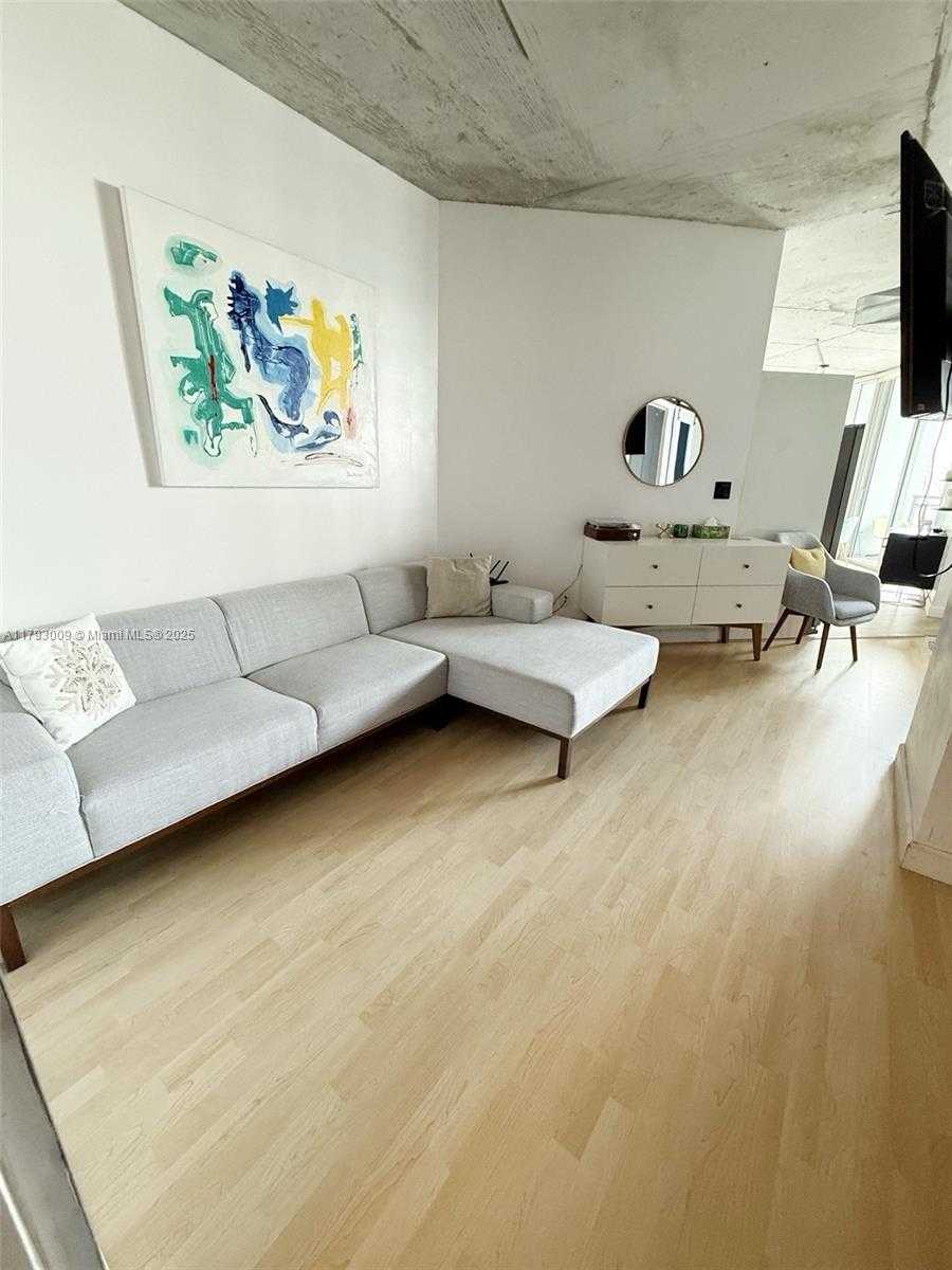 Small Image of 690 SOUTH WEST 1ST CT #2027, Miami Number 7