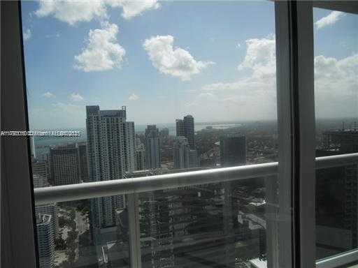 Small Image of 495 BRICKELL AVE #5411, Miami Number 3