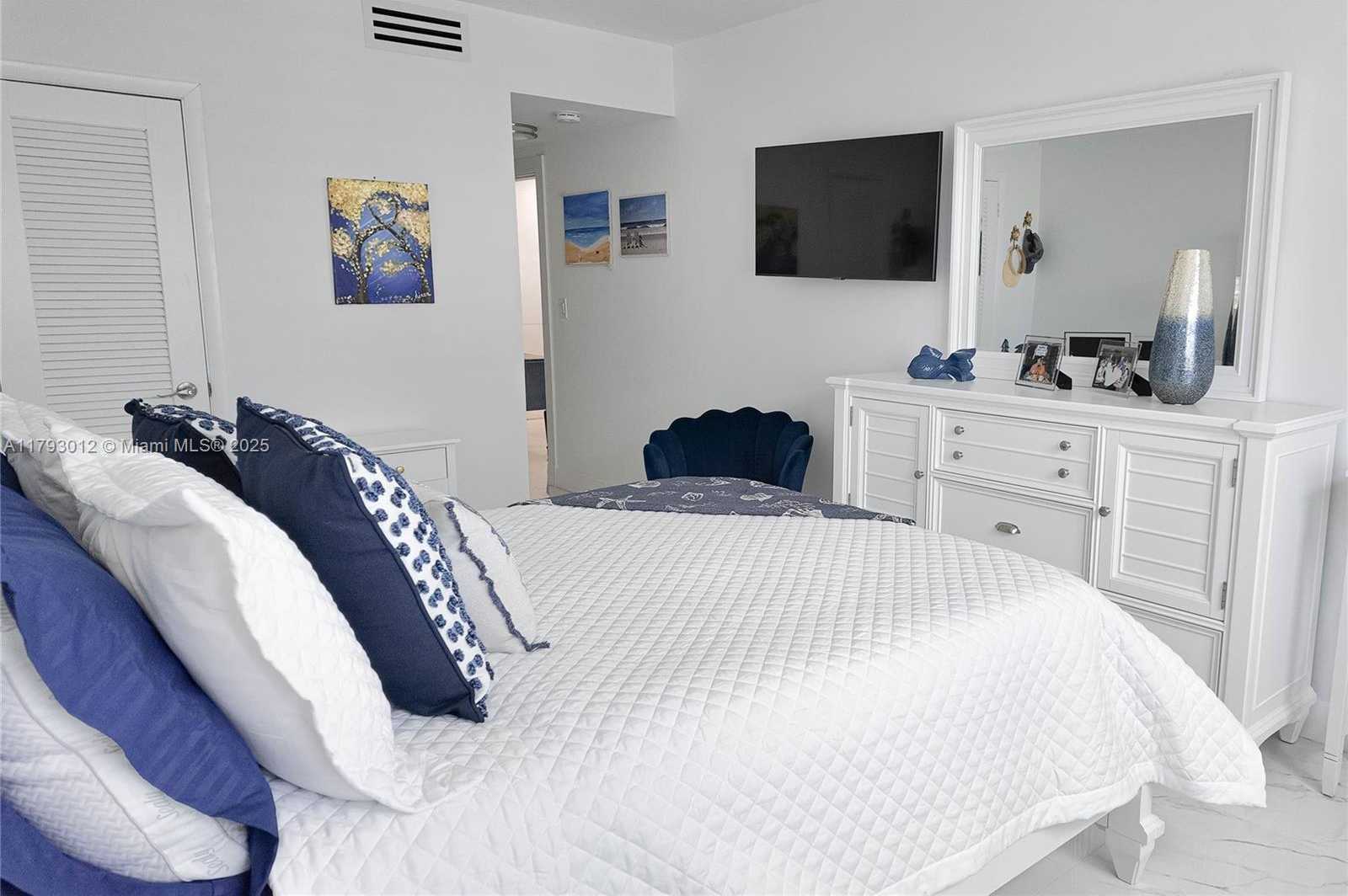 Small Image of 1980 SOUTH OCEAN DR #14B, Hallandale Beach Number 12