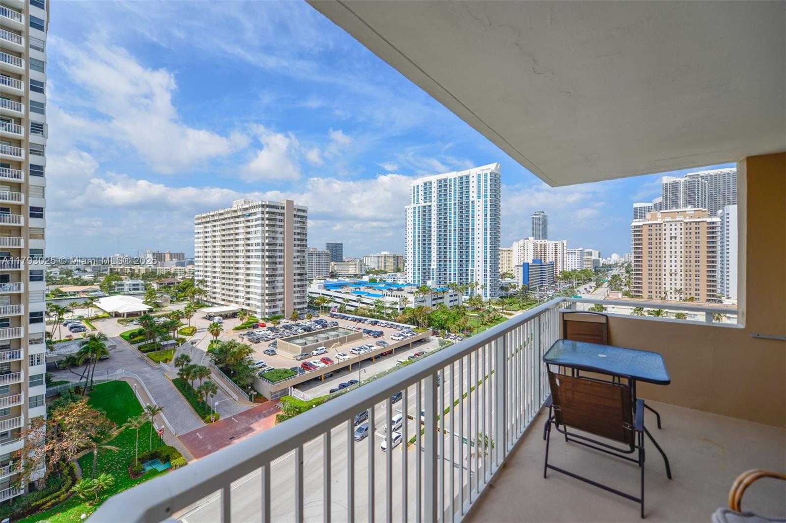 Small Image of 1980 SOUTH OCEAN DR #10P, Hallandale Beach Number 23