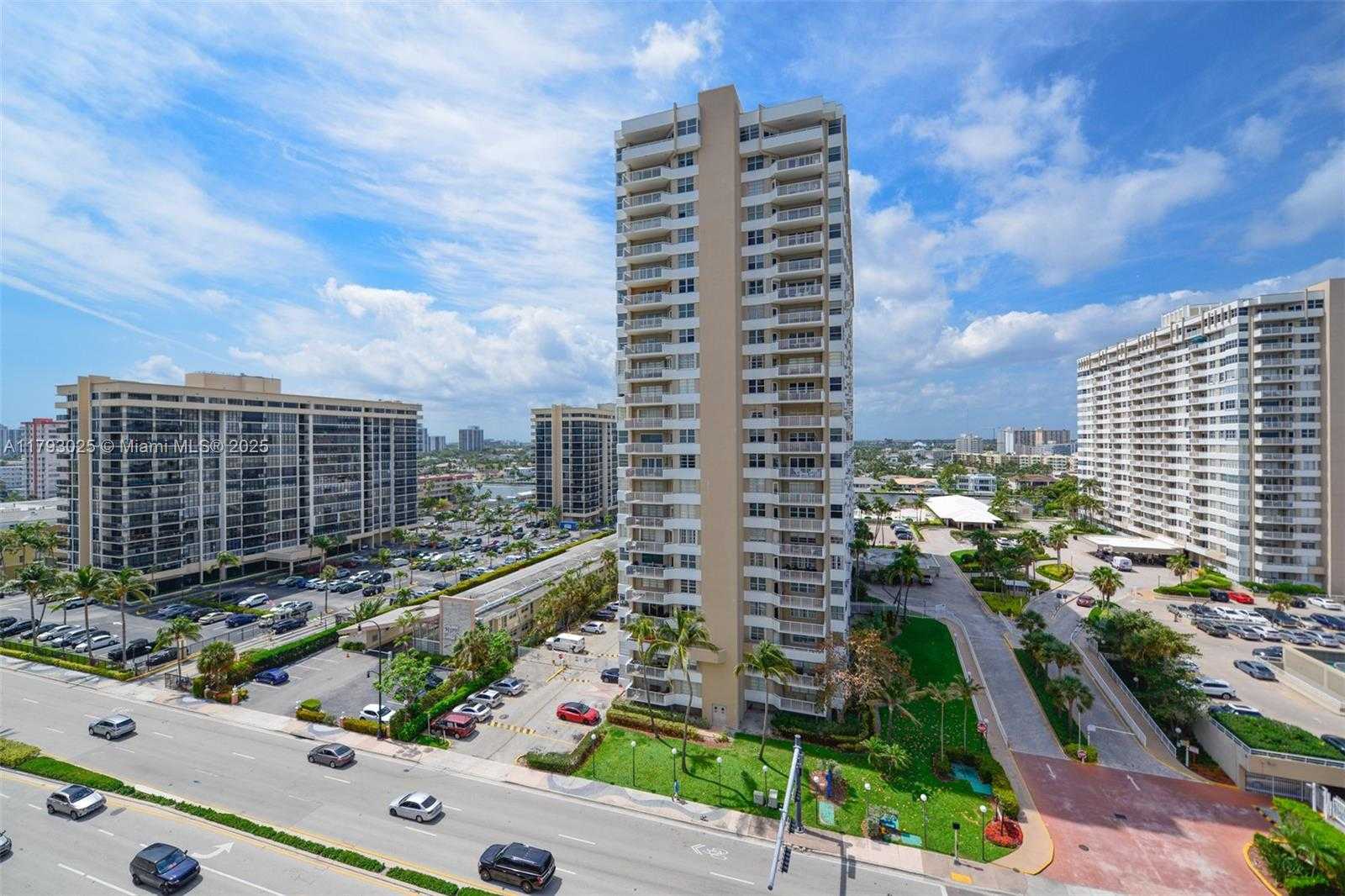 Small Image of 1980 SOUTH OCEAN DR #10P, Hallandale Beach Number 26