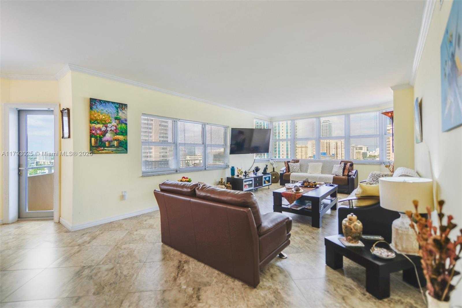 Small Image of 1980 SOUTH OCEAN DR #10P, Hallandale Beach Number 3