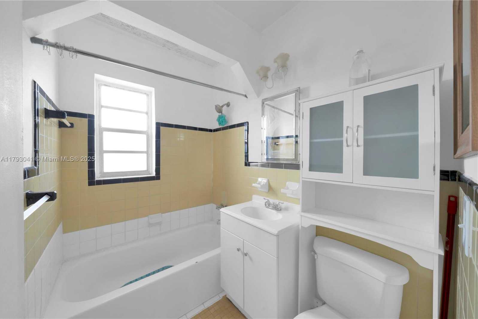Small Image of 3401 SOUTH WEST 10TH ST #2B, Miami Number 11
