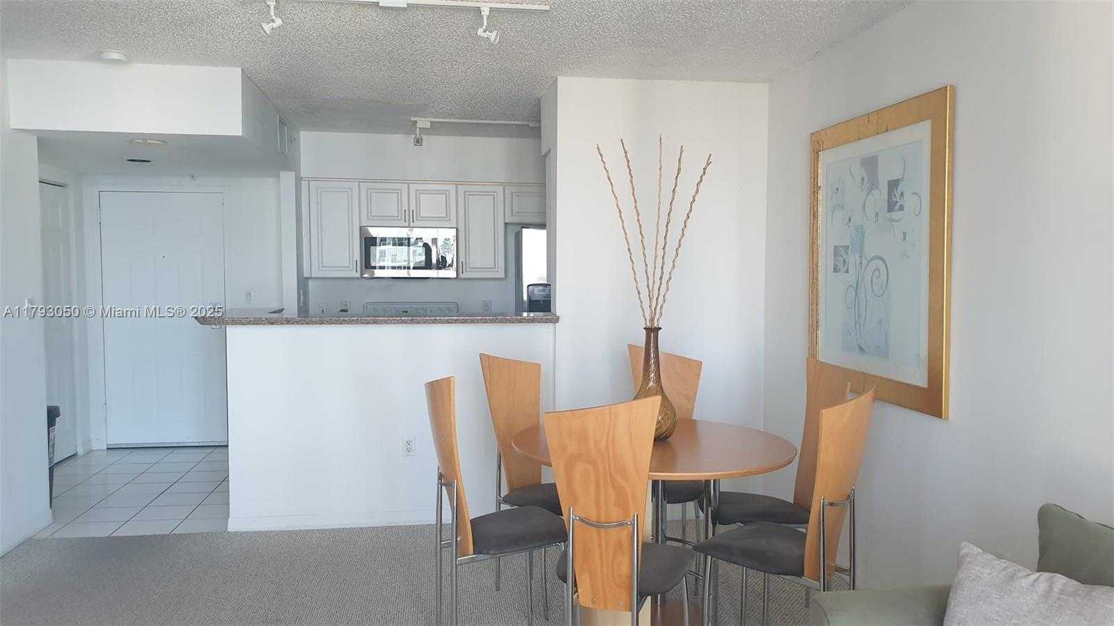 Small Image of 1155 BRICKELL BAY DR #3007, Miami Number 14