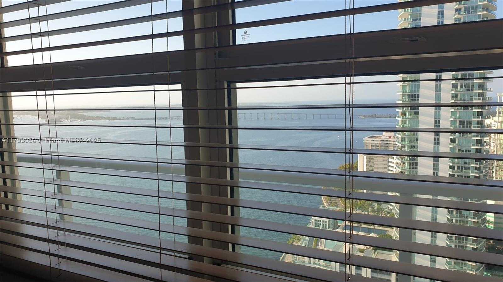 Small Image of 1155 BRICKELL BAY DR #3007, Miami Number 17