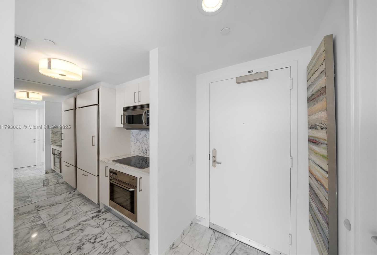 Small Image of 450 ALTON RD #2708, Miami Beach Number 12