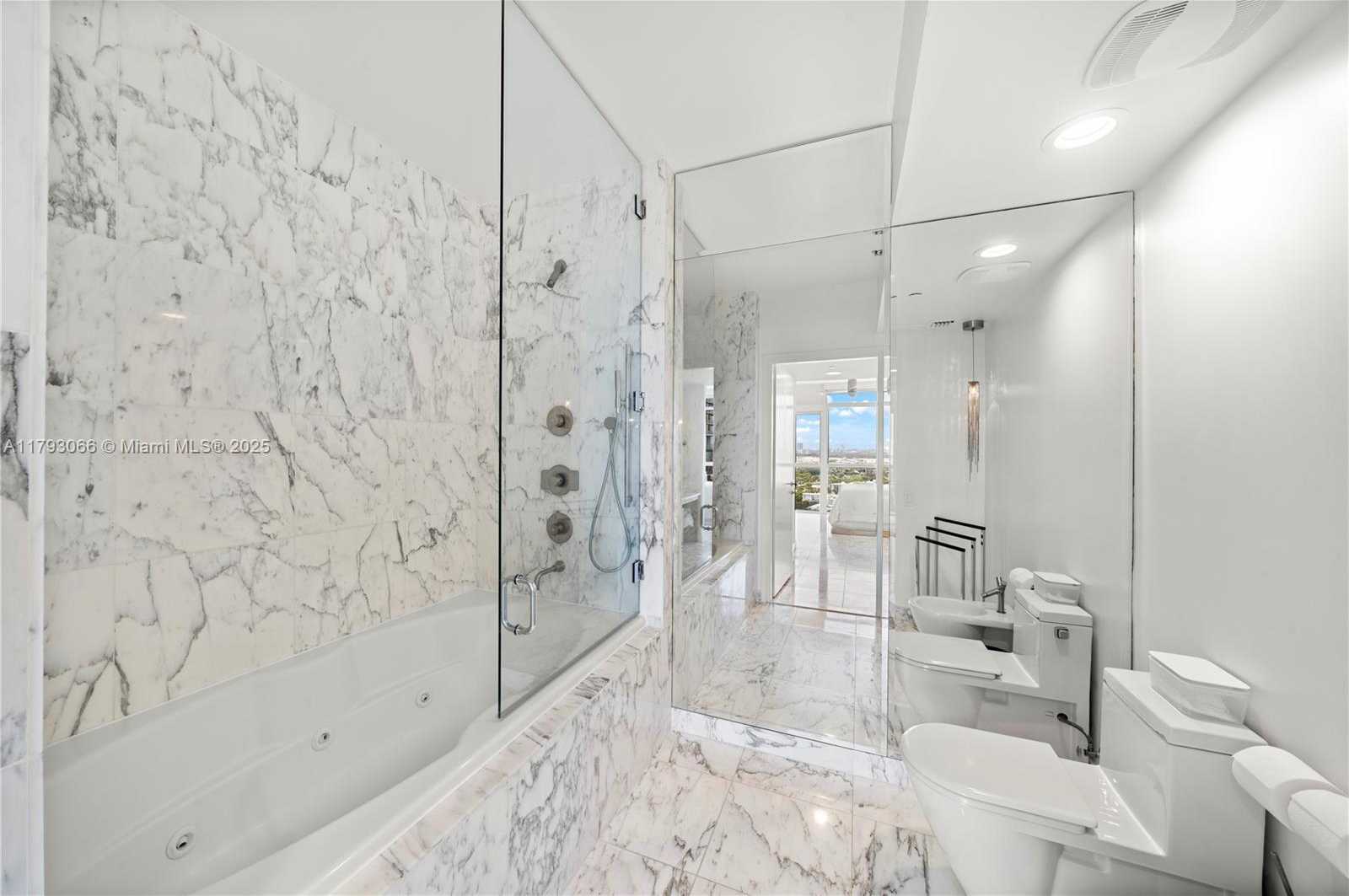 Small Image of 450 ALTON RD #2708, Miami Beach Number 21