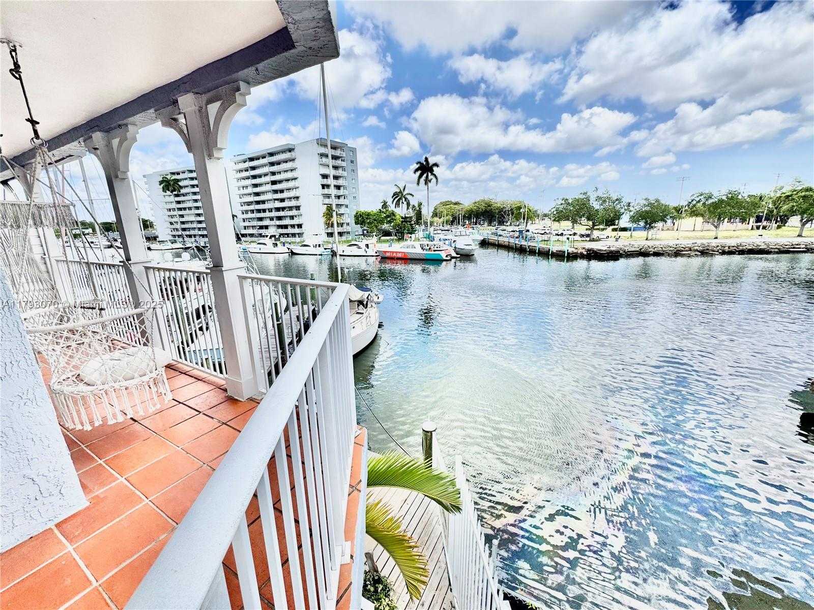Small Image of 2415 NORTH WEST 16 ST RD #101, Miami Number 31