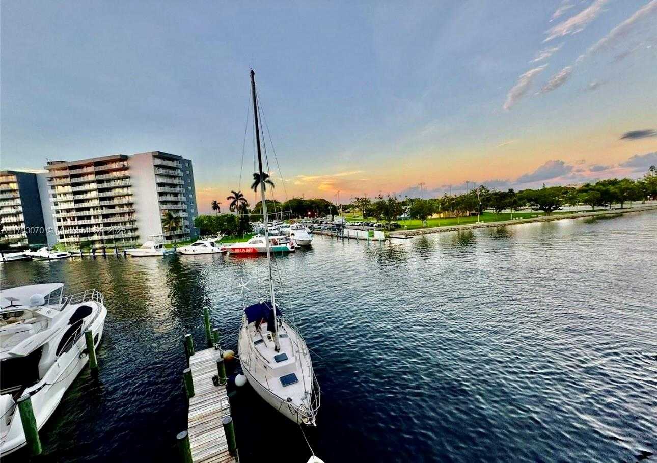 Small Image of 2415 NORTH WEST 16 ST RD #101, Miami Number 8