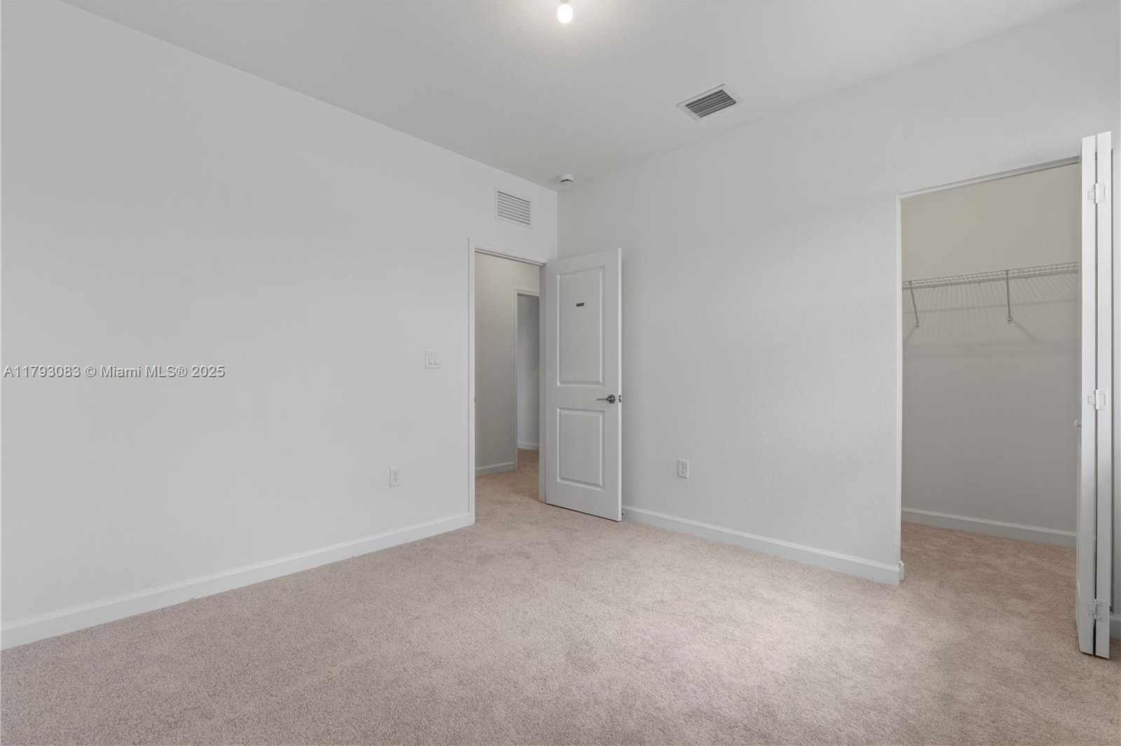 Small Image of 2912 SE 23RD AVE #2919, Homestead Number 21