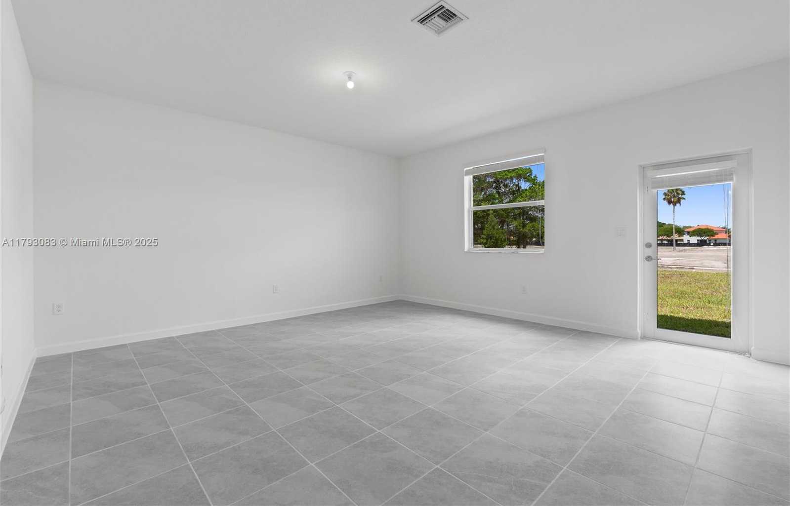 Small Image of 2912 SE 23RD AVE #2919, Homestead Number 8