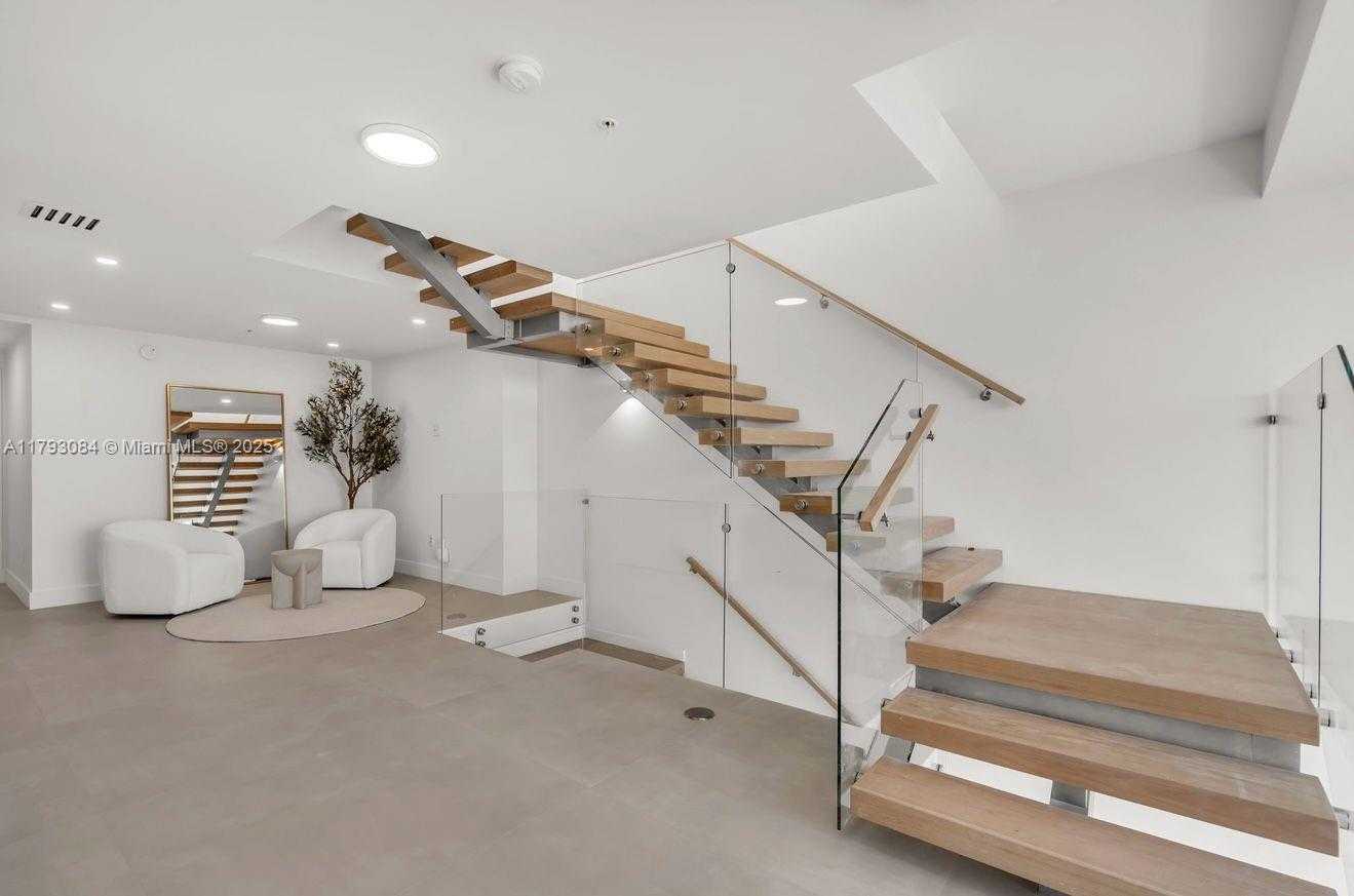 Small Image of 92 SOUTH WEST 3RD ST #5204, Miami Number 11