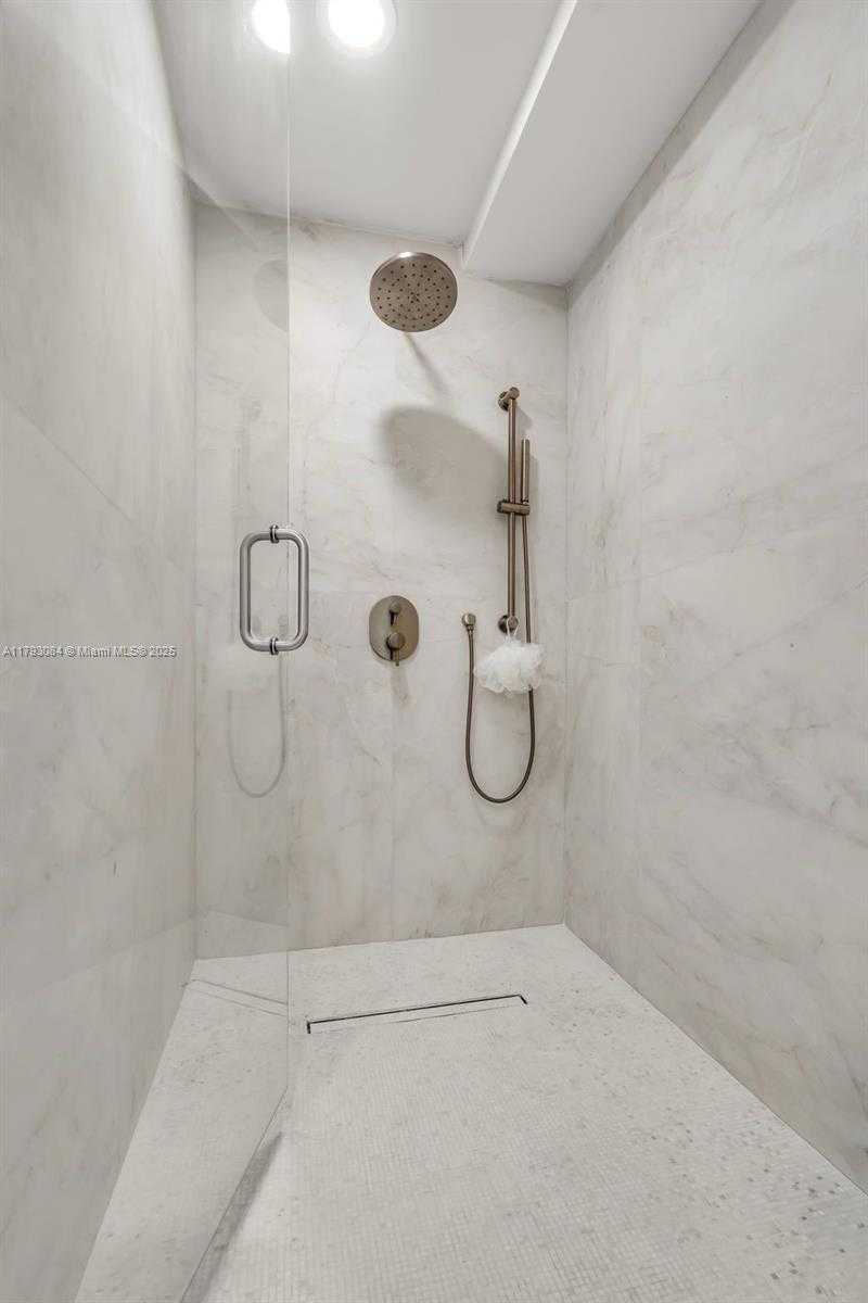 Small Image of 92 SOUTH WEST 3RD ST #5204, Miami Number 16