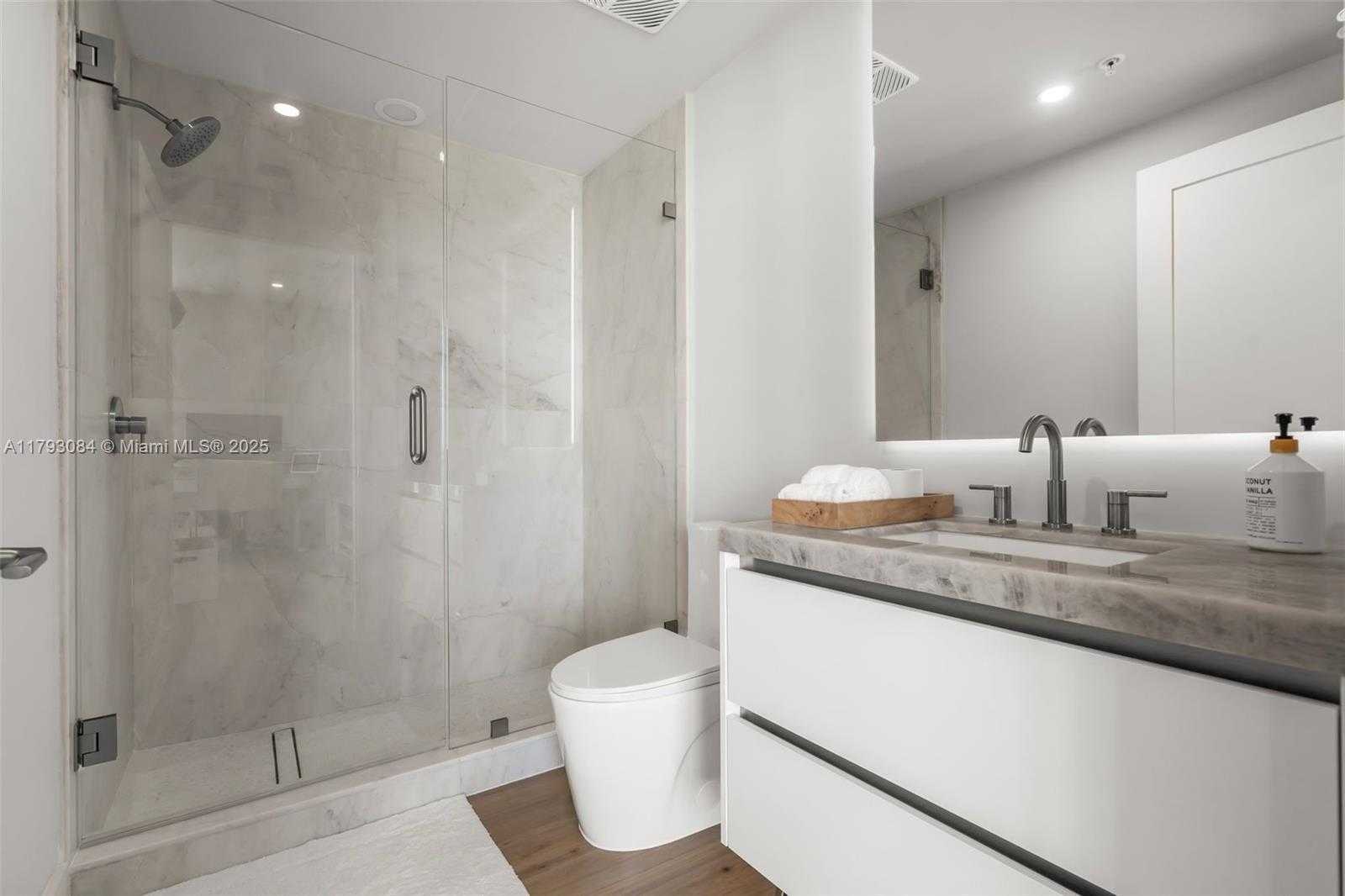 Small Image of 92 SOUTH WEST 3RD ST #5204, Miami Number 21