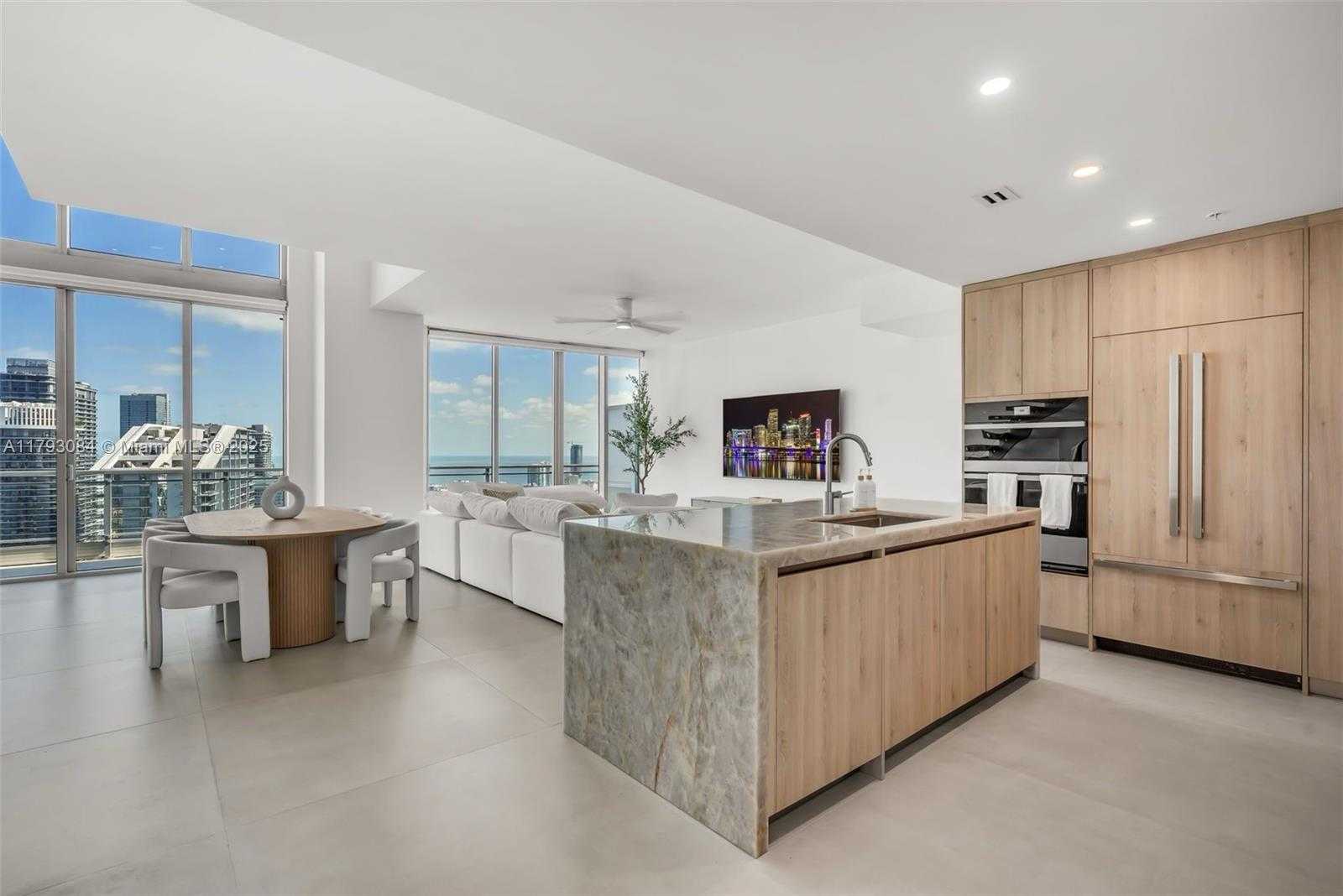 Small Image of 92 SOUTH WEST 3RD ST #5204, Miami Number 3