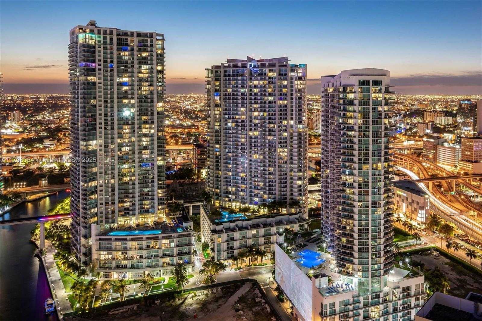 Small Image of 92 SOUTH WEST 3RD ST #5204, Miami Number 32