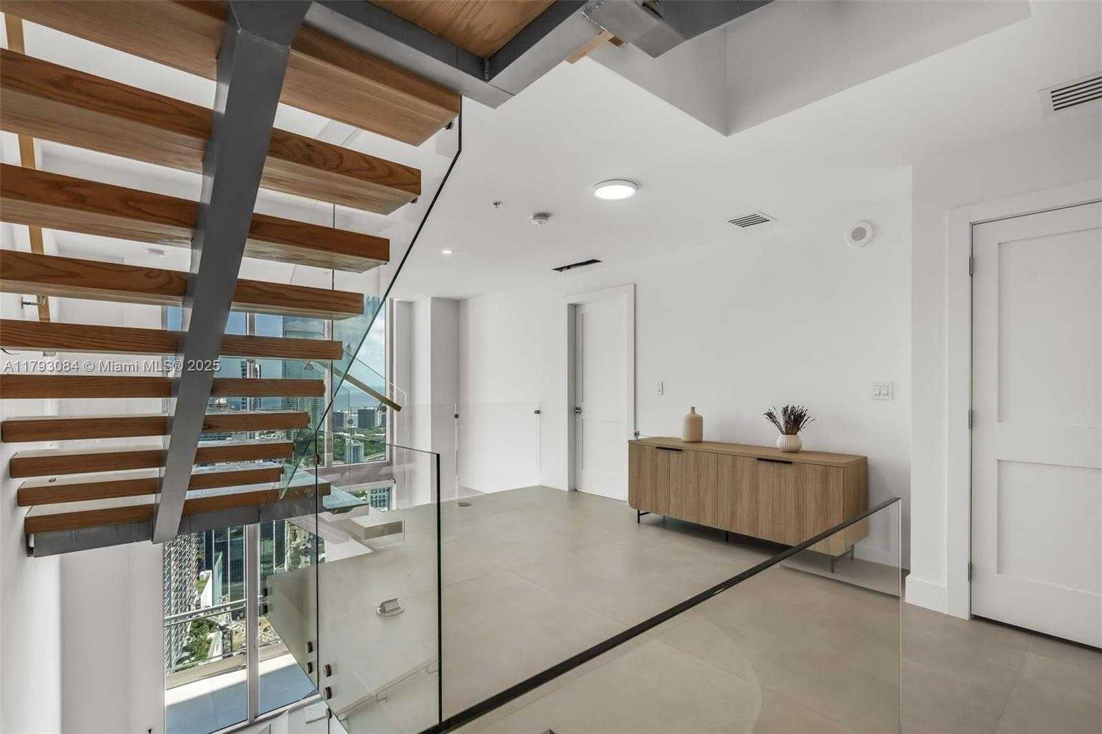 Small Image of 92 SOUTH WEST 3RD ST #5204, Miami Number 8