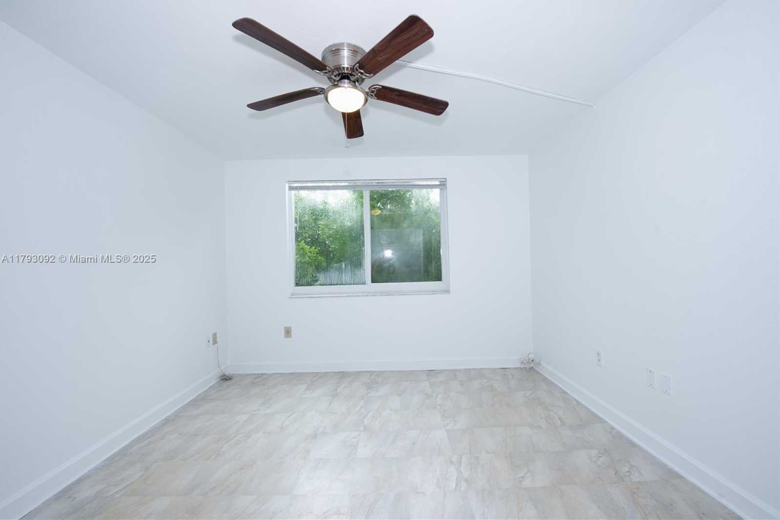 Small Image of 1720 NORTH WEST N RIVER DR #607, Miami Number 15
