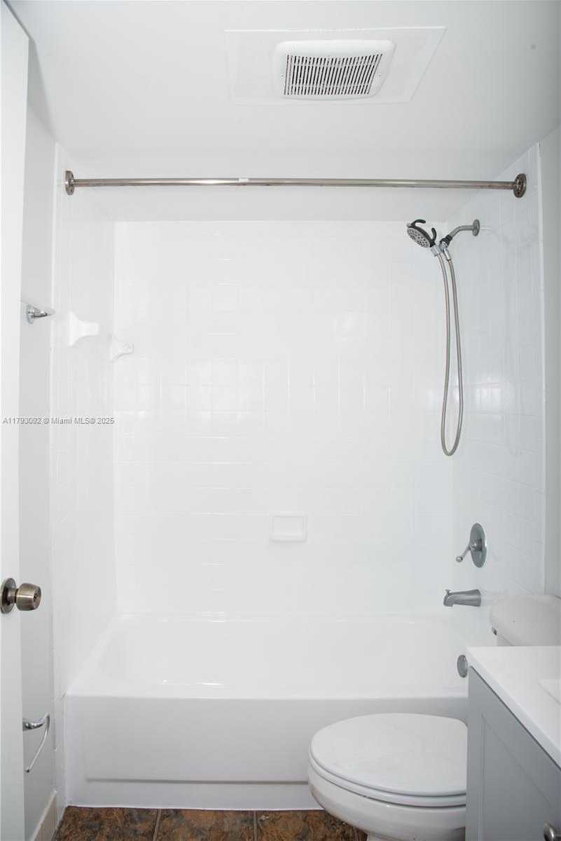 Small Image of 1720 NORTH WEST N RIVER DR #607, Miami Number 26