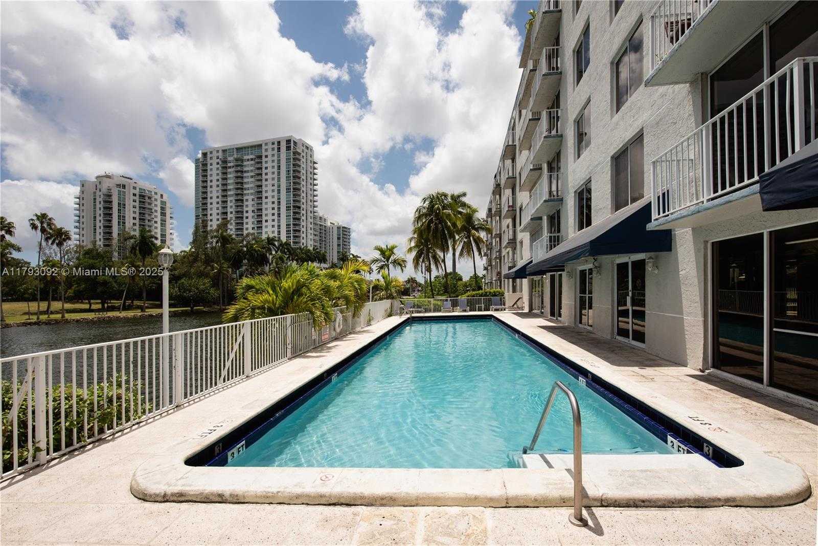 Small Image of 1720 NORTH WEST N RIVER DR #607, Miami Number 5