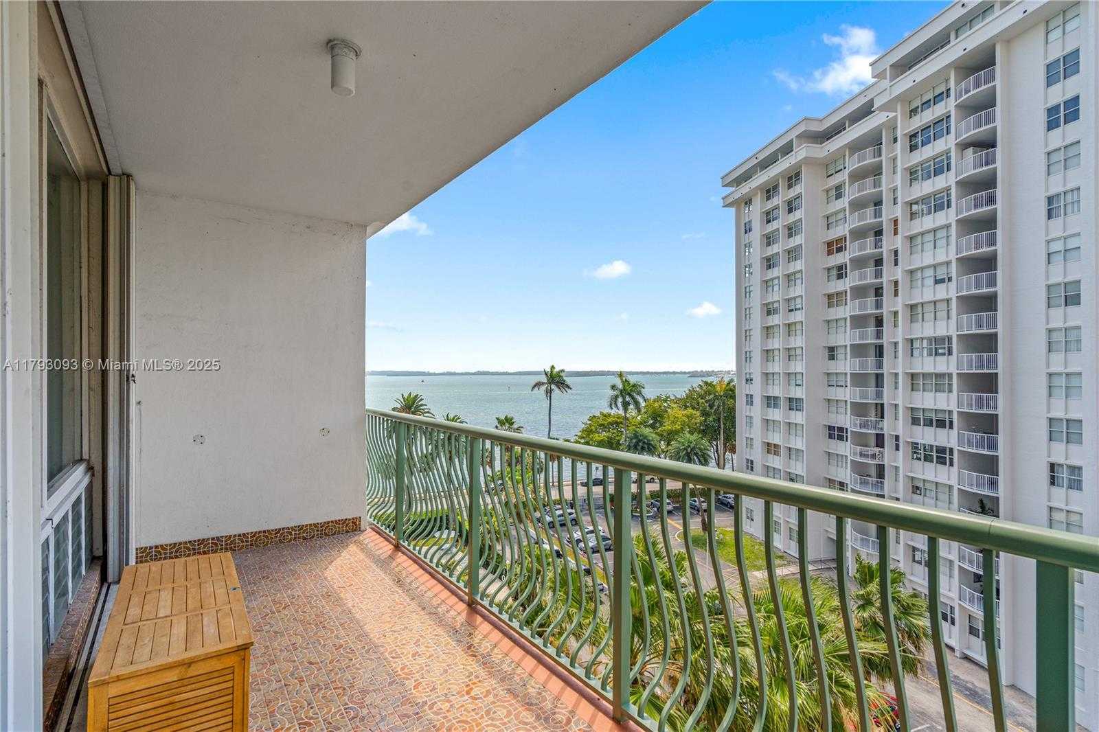 Small Image of 1408 BRICKELL BAY DR #704, Miami Number 11