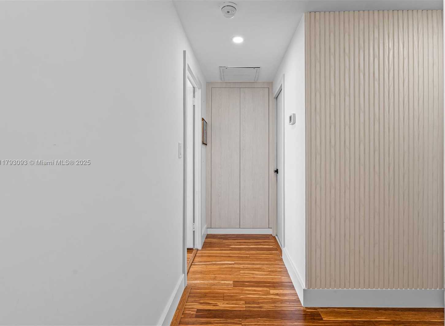 Small Image of 1408 BRICKELL BAY DR #704, Miami Number 14