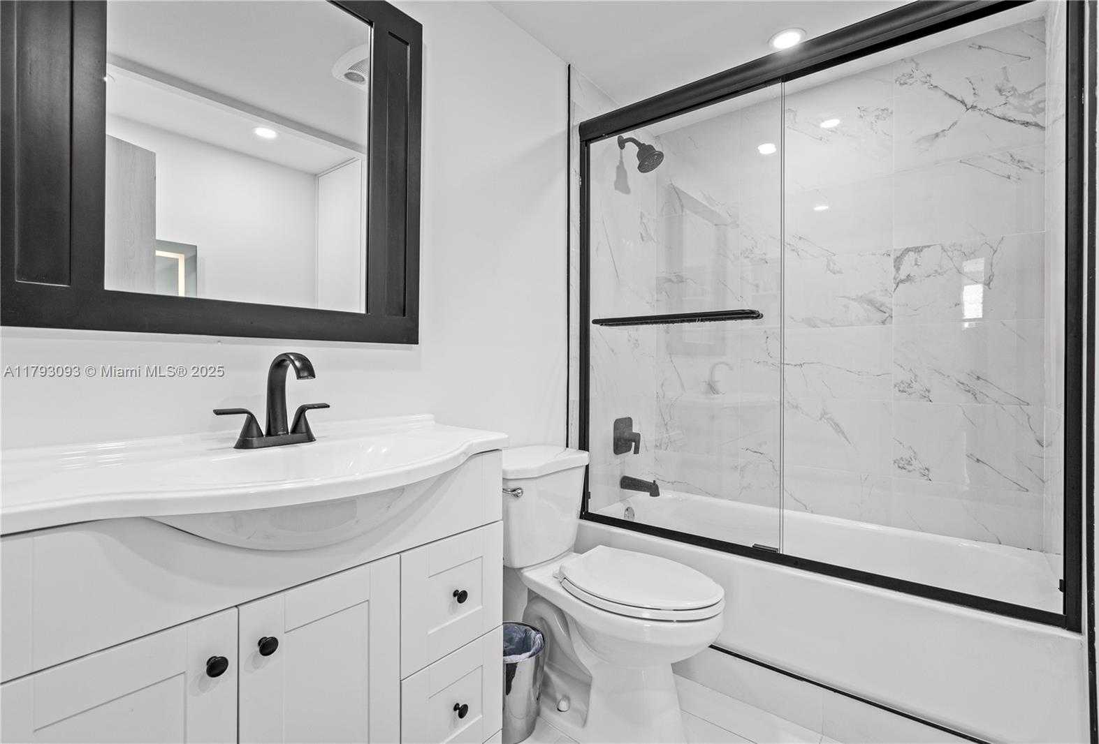Small Image of 1408 BRICKELL BAY DR #704, Miami Number 15