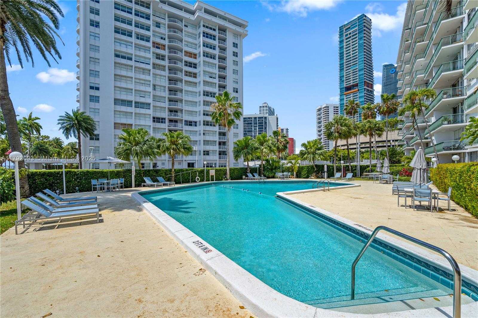 Small Image of 1408 BRICKELL BAY DR #704, Miami Number 22