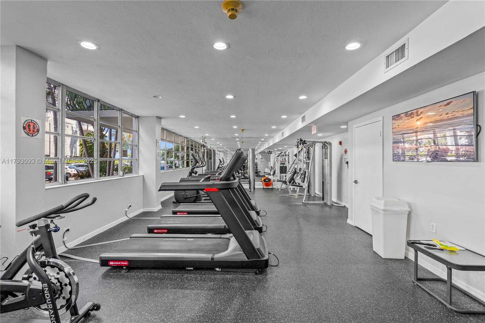 Small Image of 1408 BRICKELL BAY DR #704, Miami Number 25