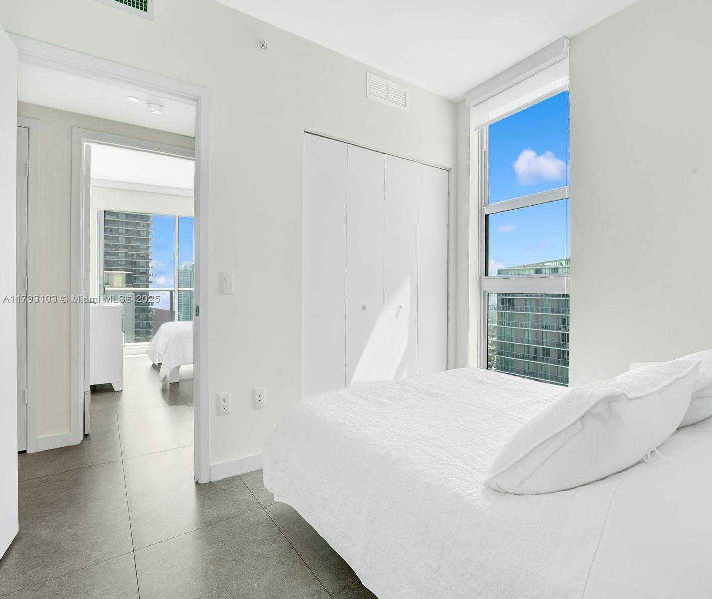 Small Image of 1100 SOUTH MIAMI AVE #3704, Miami Number 14