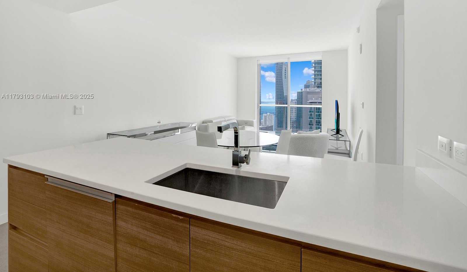 Small Image of 1100 SOUTH MIAMI AVE #3704, Miami Number 7