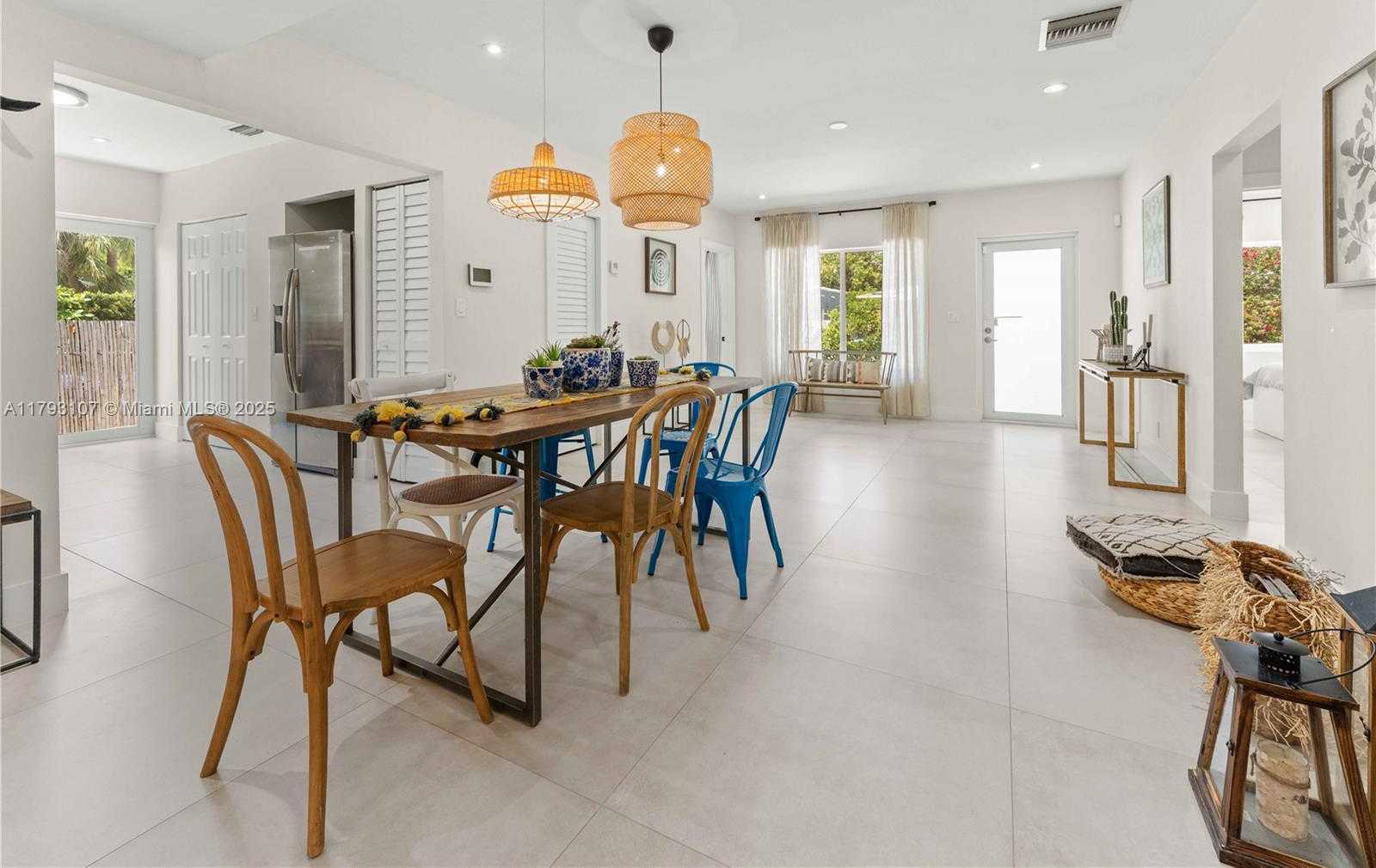 Small Image of 38 NORTH EAST 50TH ST, Miami Number 13