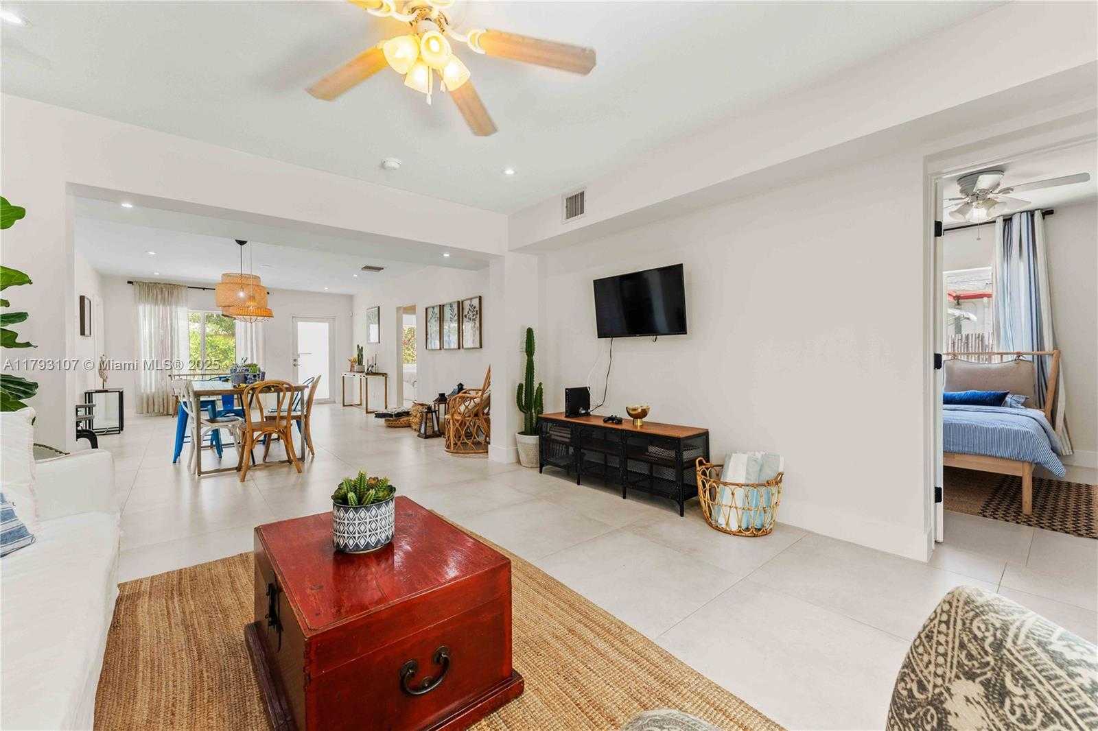 Small Image of 38 NORTH EAST 50TH ST, Miami Number 19