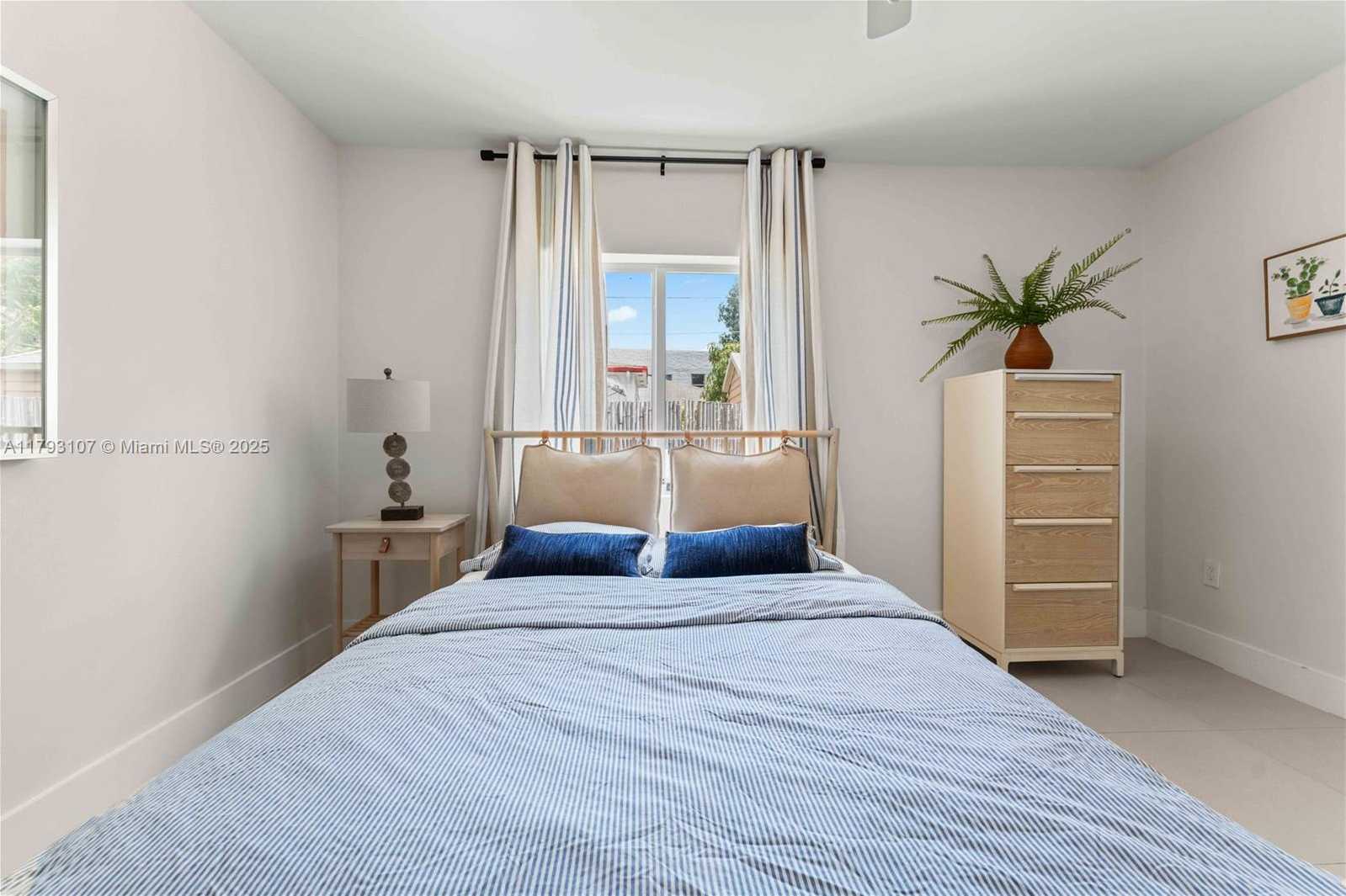 Small Image of 38 NORTH EAST 50TH ST, Miami Number 21