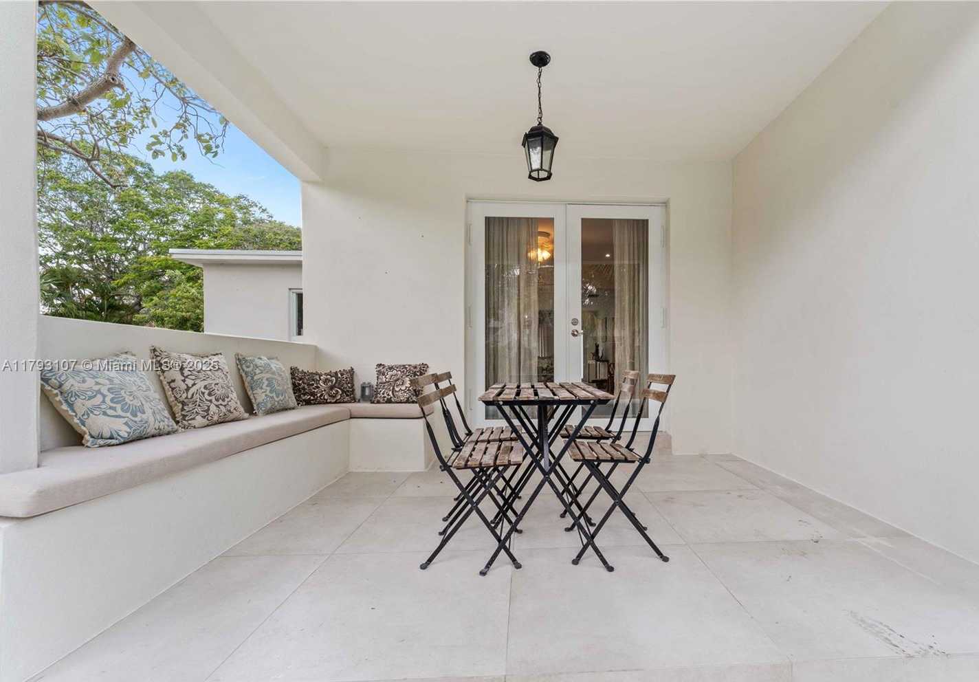 Small Image of 38 NORTH EAST 50TH ST, Miami Number 32