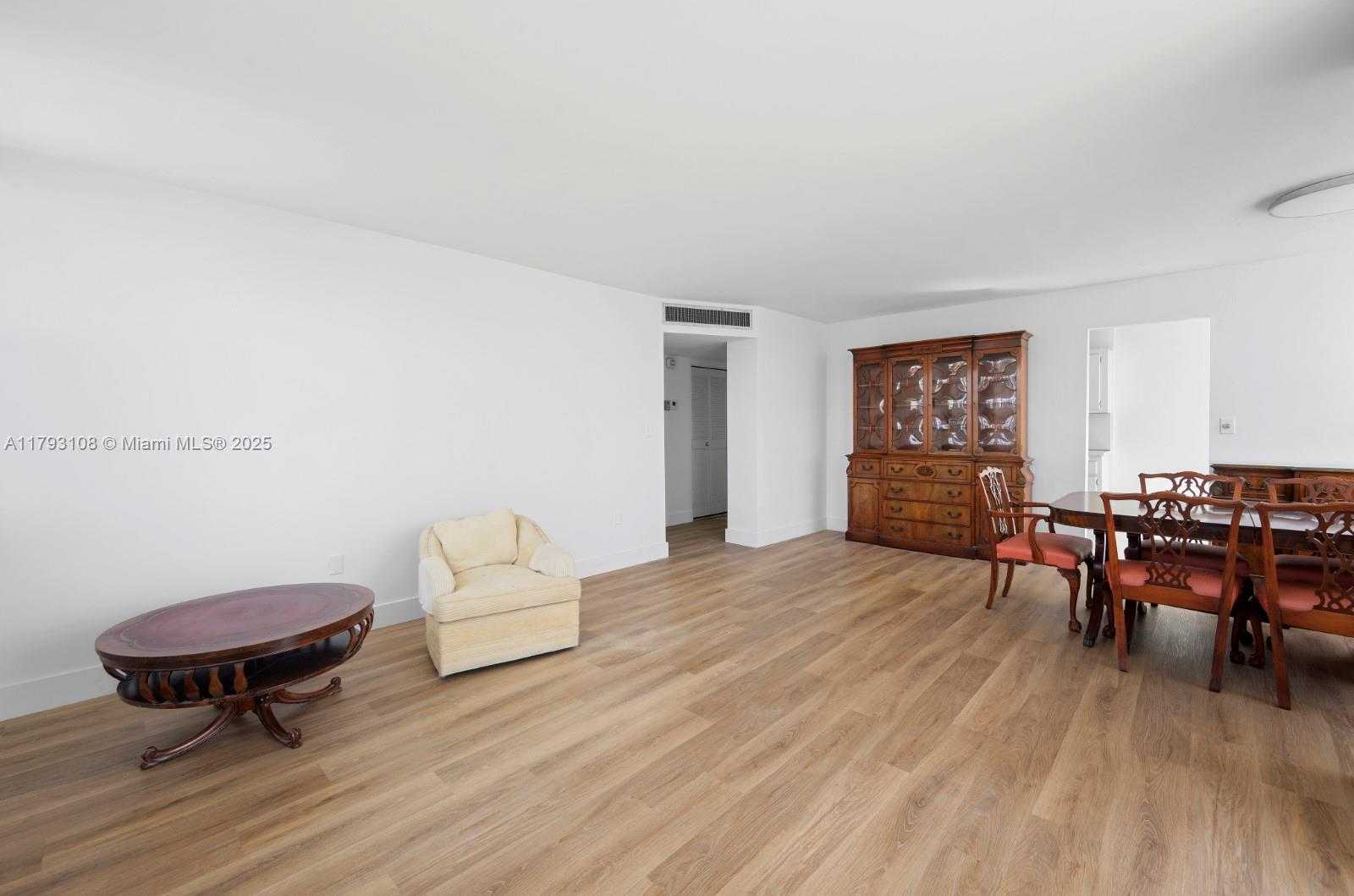 Small Image of 1300 NORTH EAST MIAMI GARDENS DR #621E, Miami Number 10