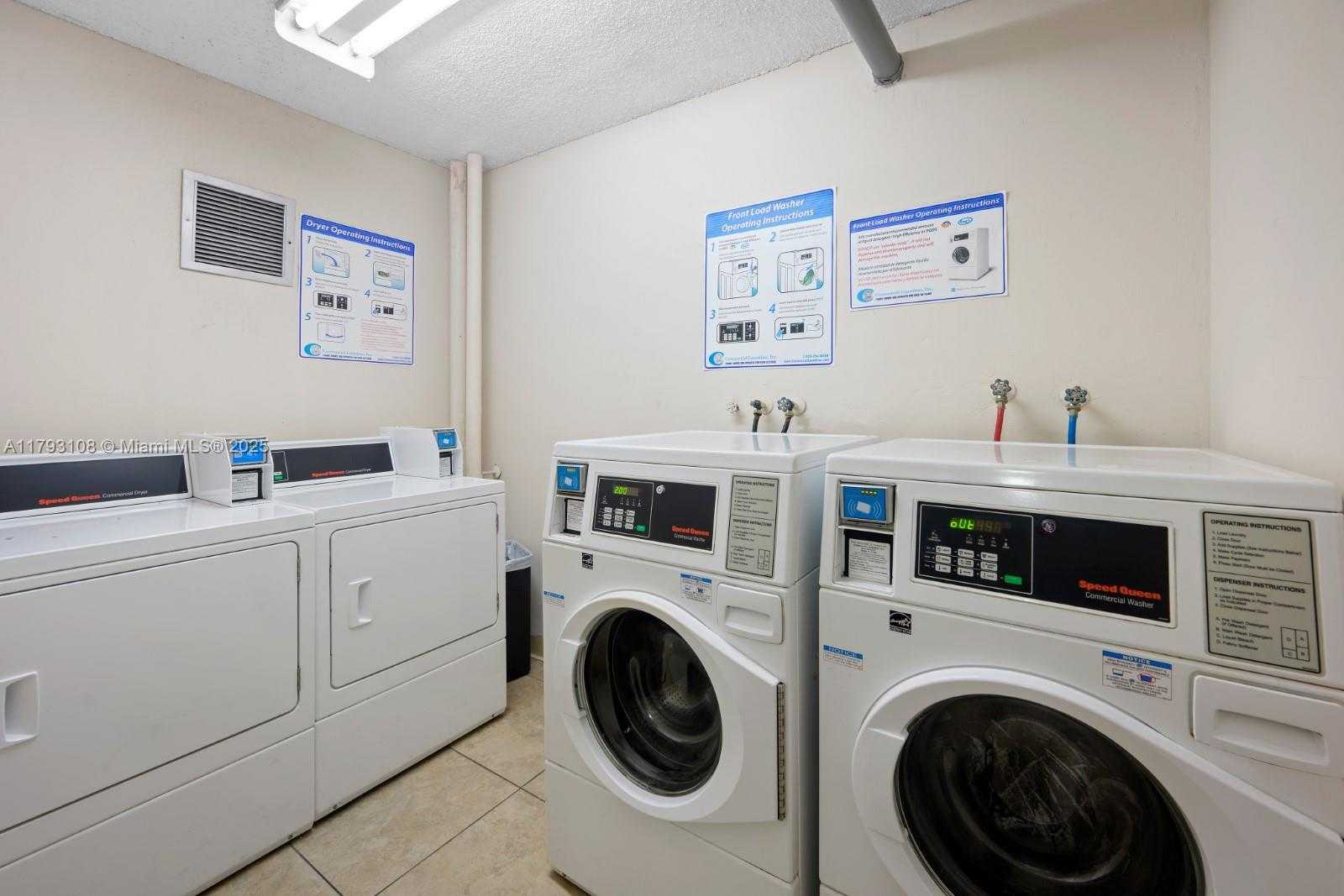 Small Image of 1300 NORTH EAST MIAMI GARDENS DR #621E, Miami Number 29