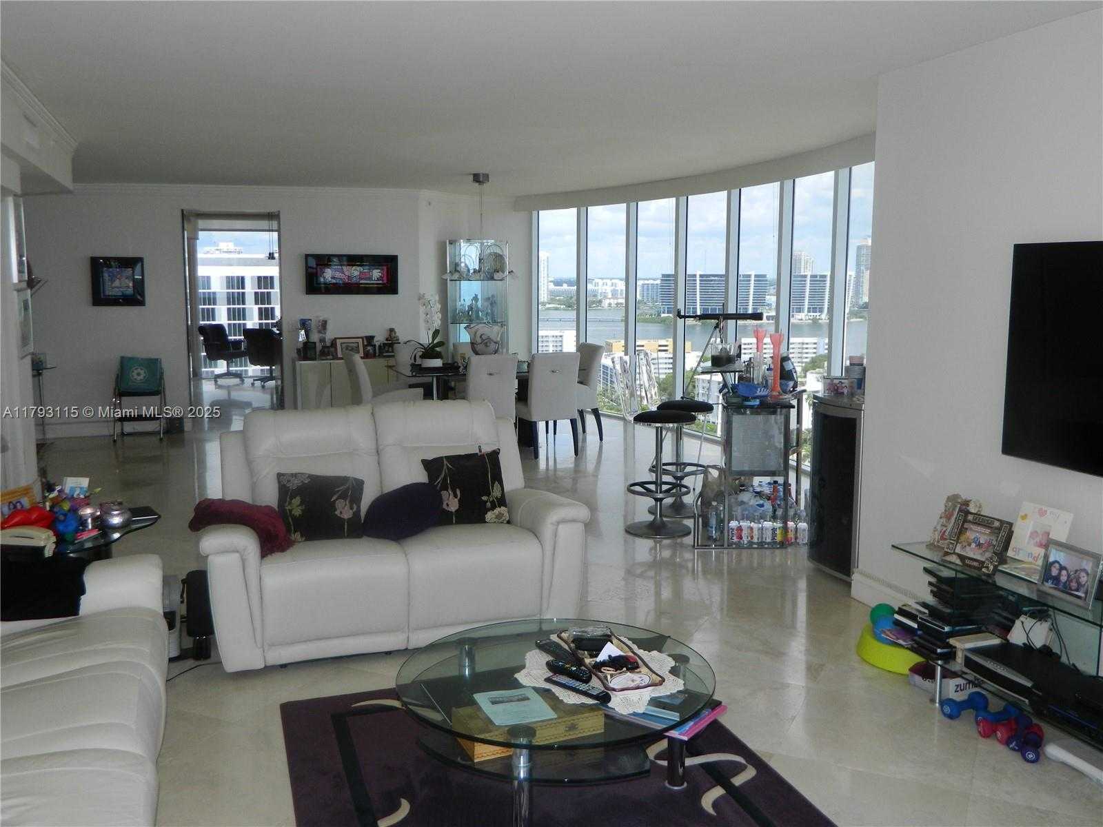 Small Image of 17555 #2108, Sunny Isles Beach Number 10