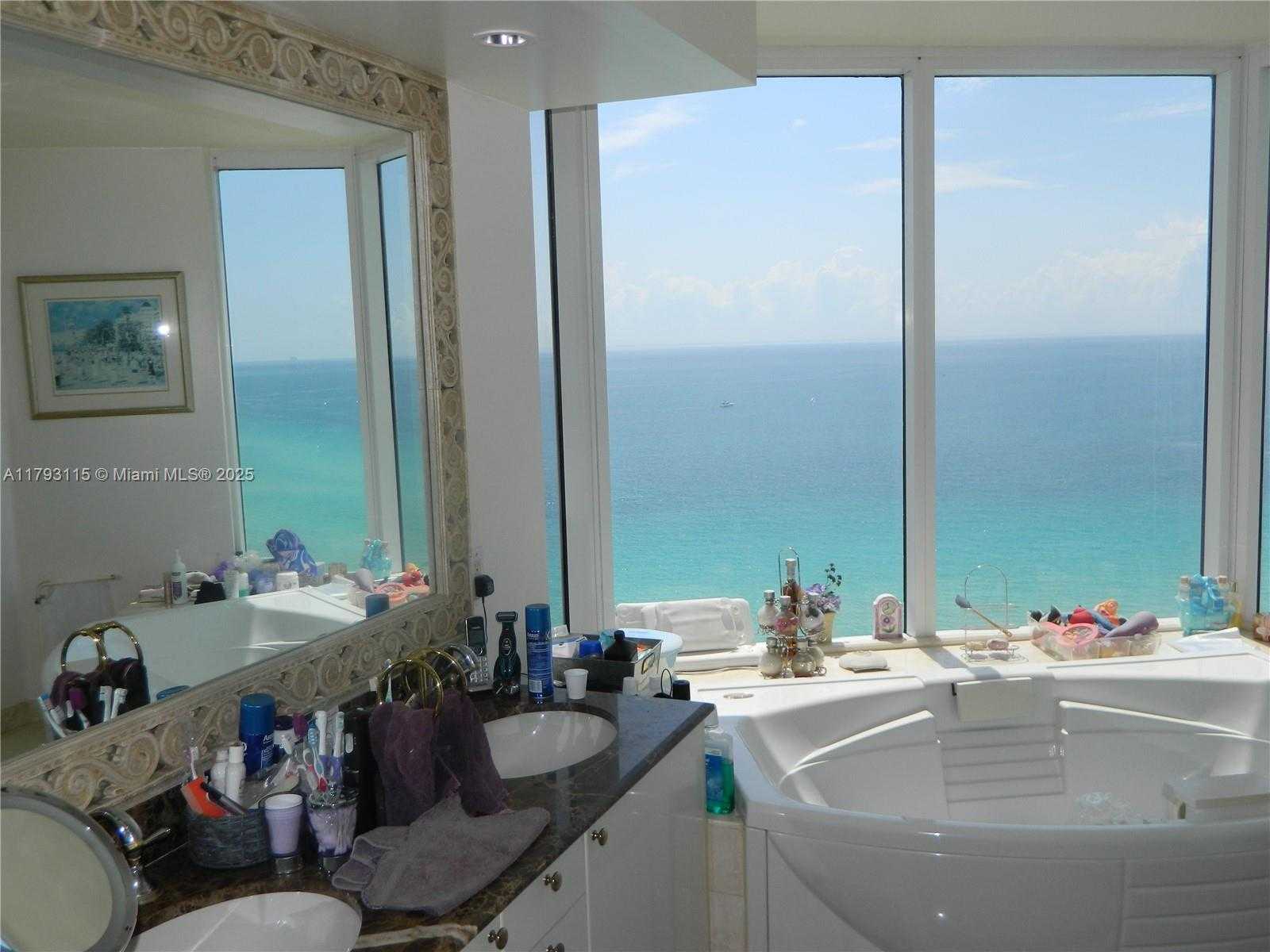 Small Image of 17555 #2108, Sunny Isles Beach Number 14