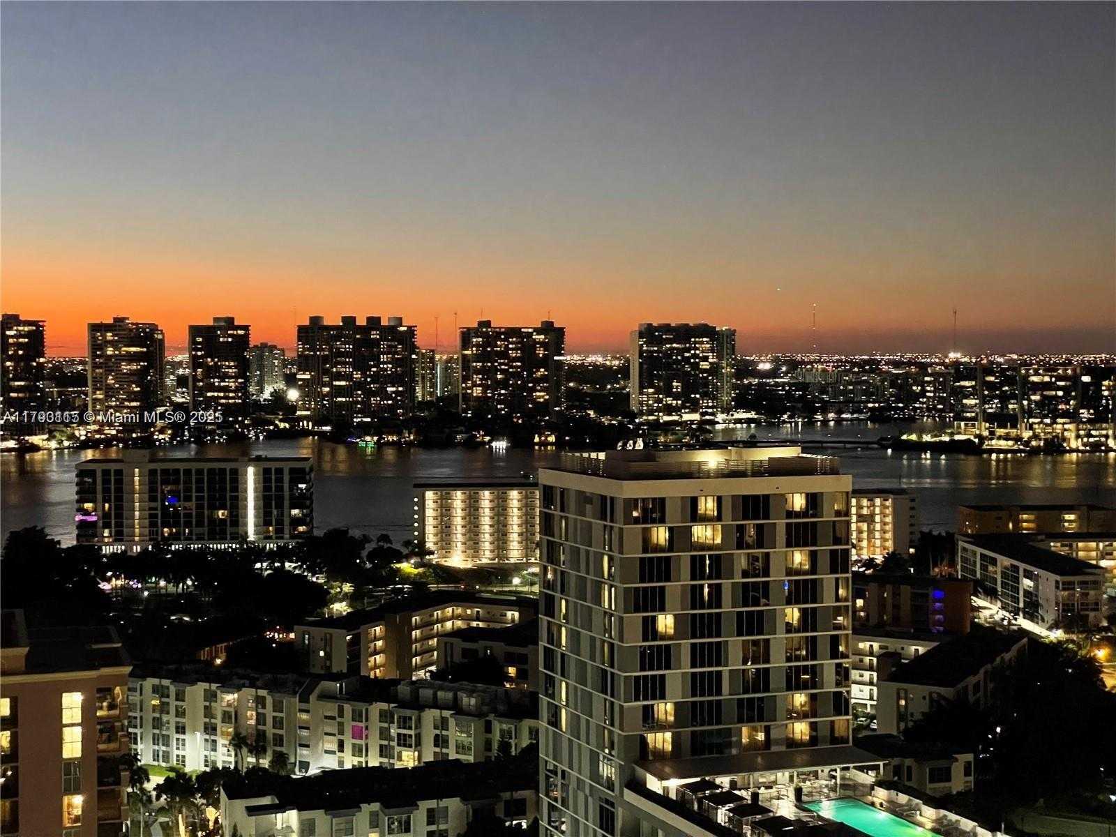 Small Image of Sunny Isles Beach Number 21