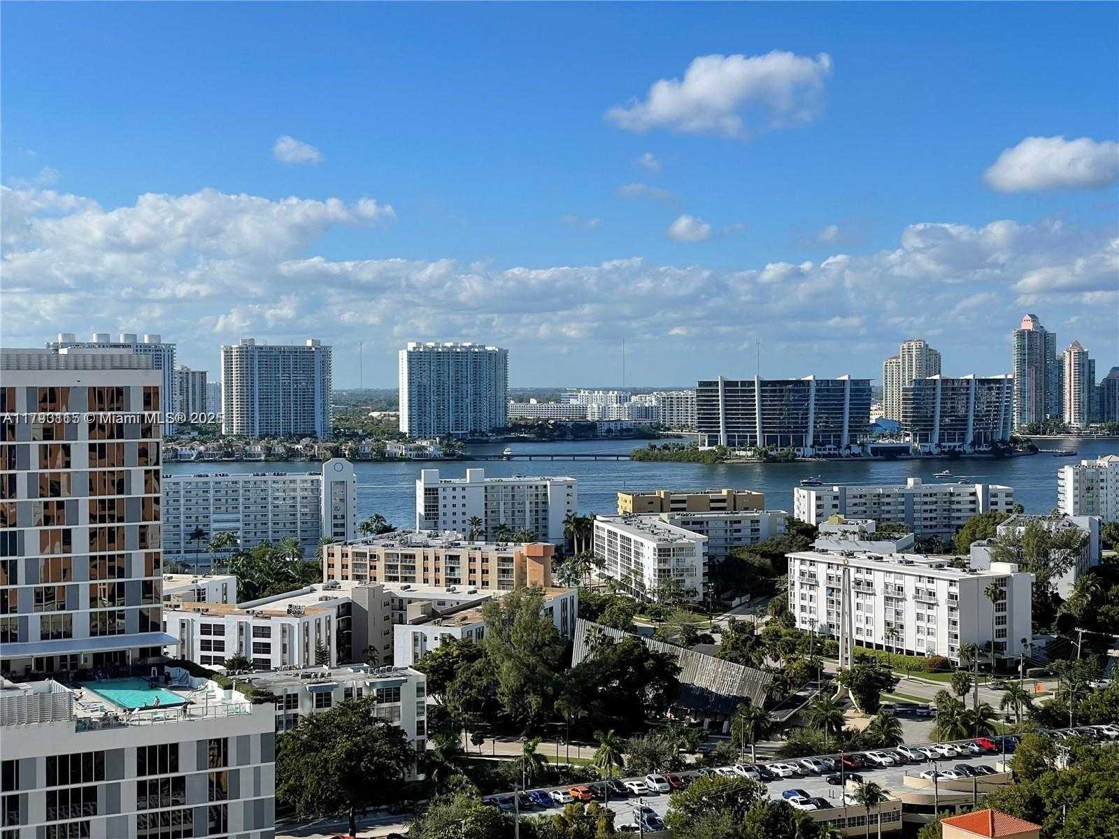Small Image of Sunny Isles Beach Number 22