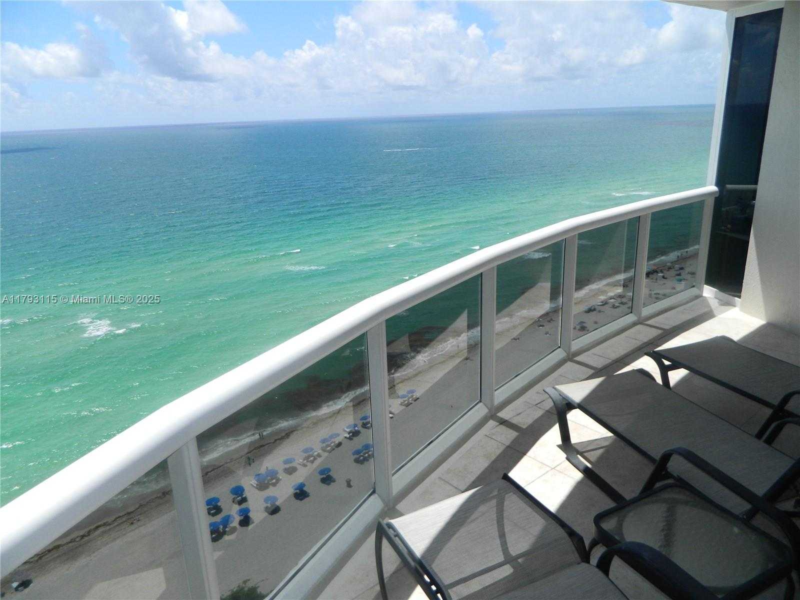 Small Image of 17555 #2108, Sunny Isles Beach Number 3