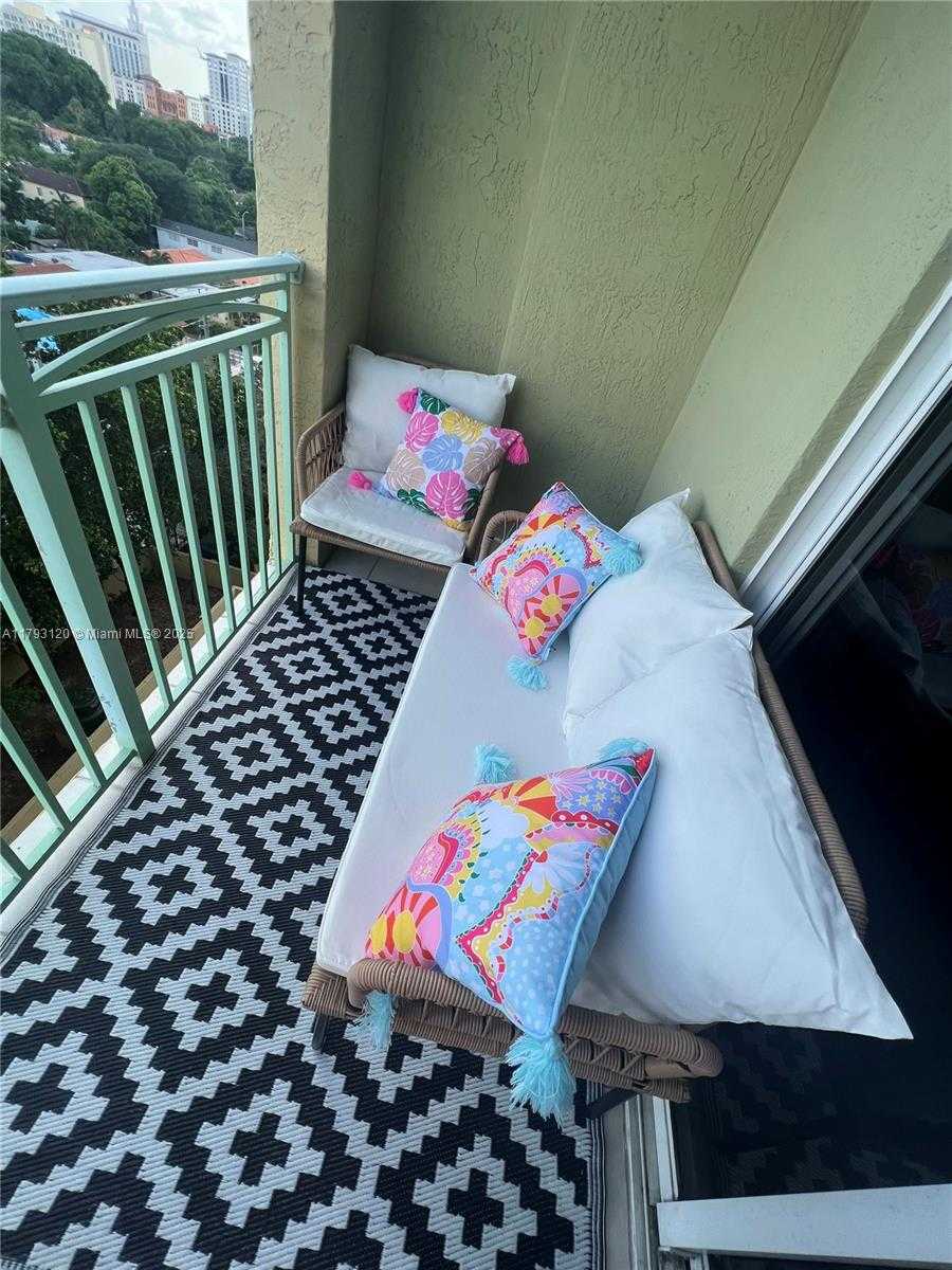 Small Image of 3500 CORAL WAY #803, Miami Number 6
