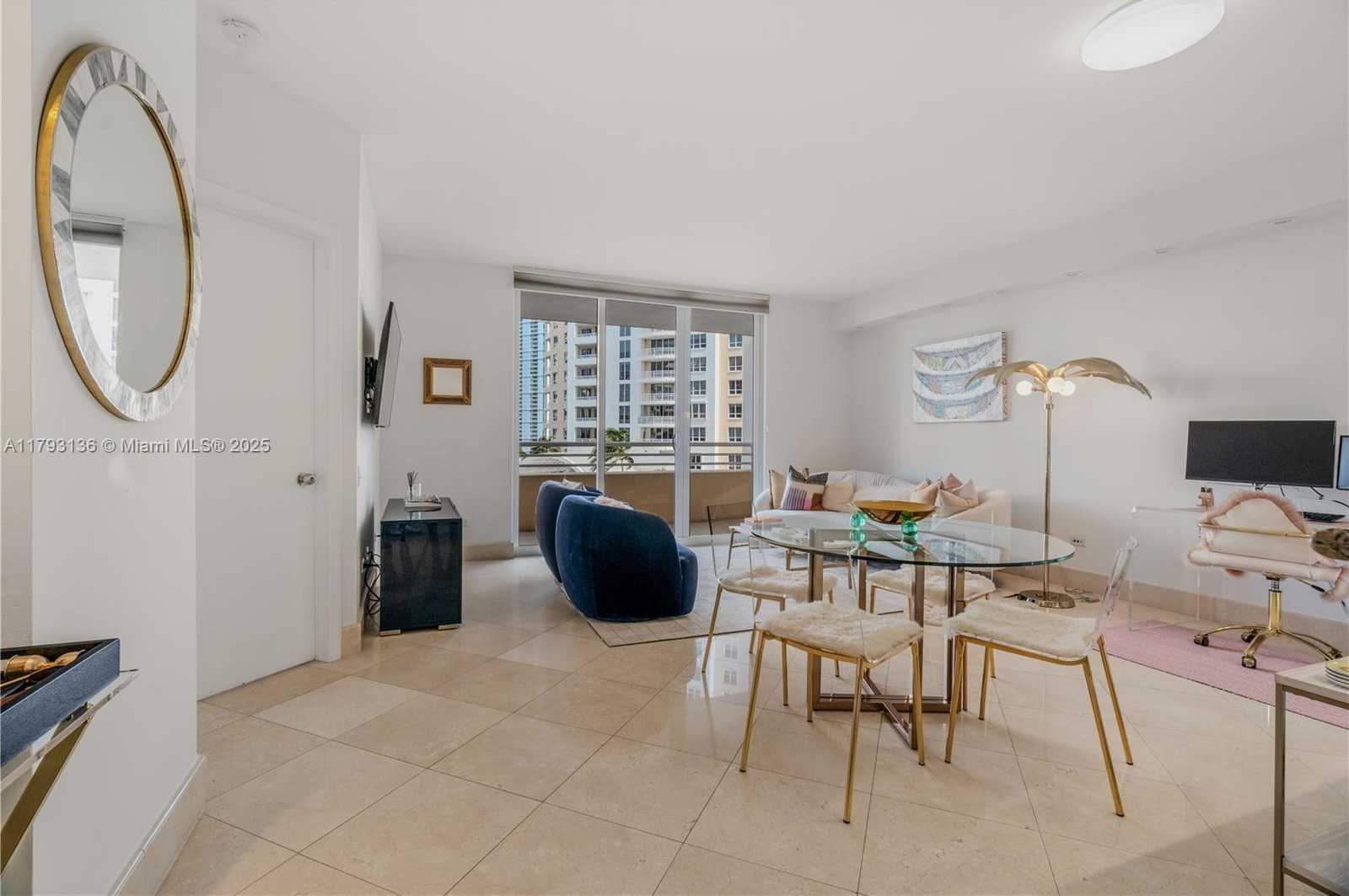 Small Image of 808 BRICKELL KEY DR #707, Miami Number 10
