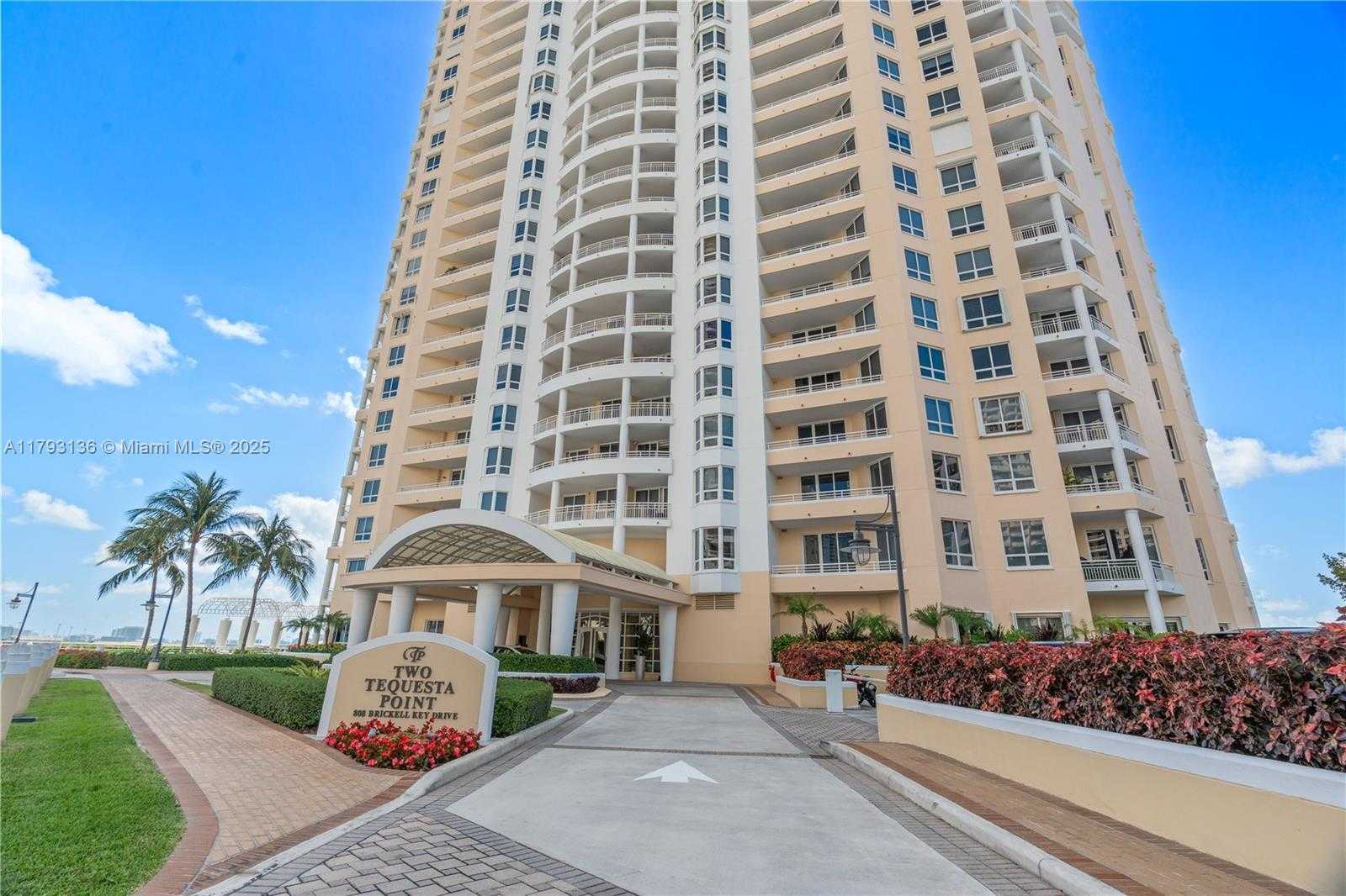 Small Image of 808 BRICKELL KEY DR #707, Miami Number 2