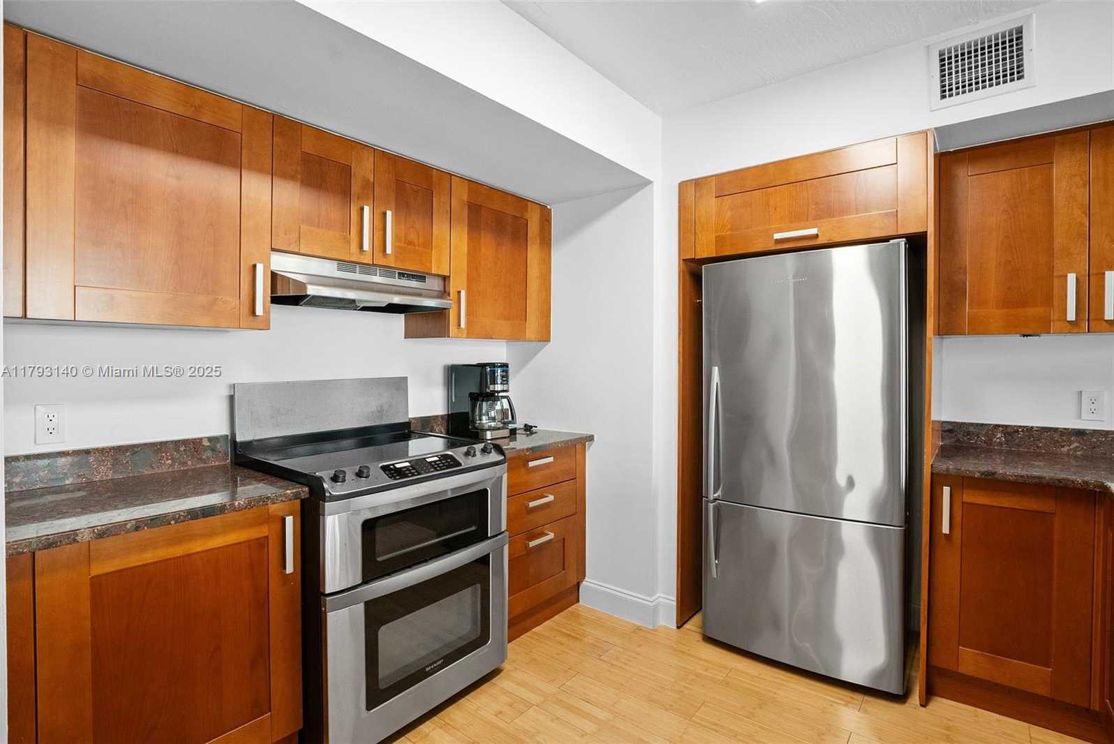 Small Image of 9499 COLLINS AVE #403, Surfside Number 12