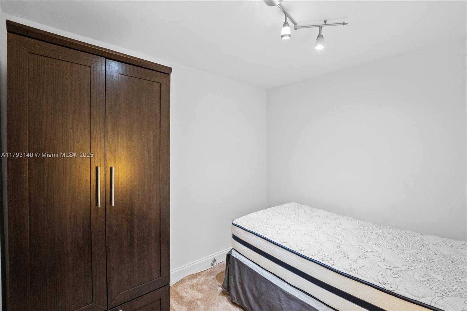 Small Image of 9499 COLLINS AVE #403, Surfside Number 21
