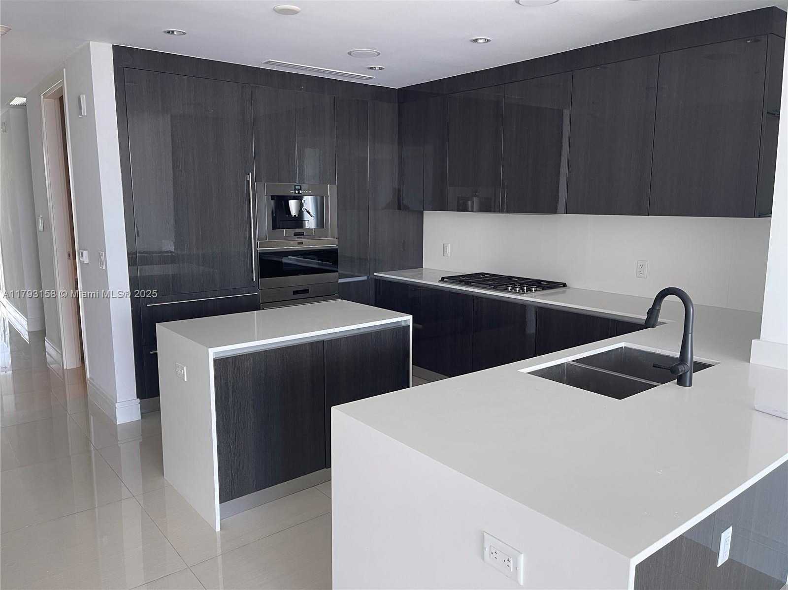 Small Image of 3250 NORTH EAST 188TH ST #902, Aventura Number 3