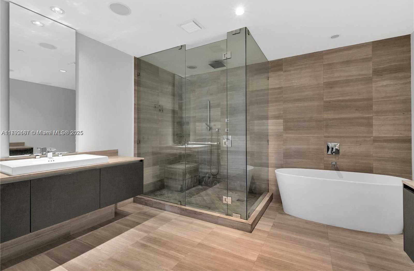 Small Image of 3300 NORTH EAST 188TH ST #611, Aventura Number 8