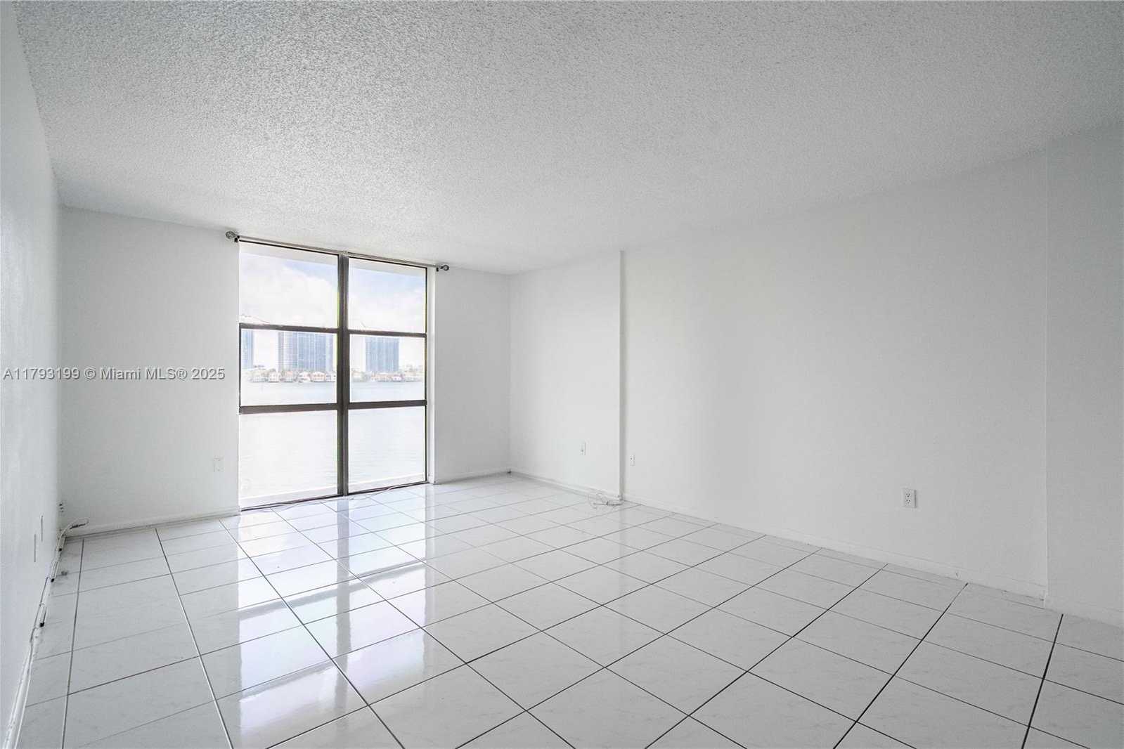Small Image of 17600 NORTH BAY RD #N407, Sunny Isles Beach Number 14